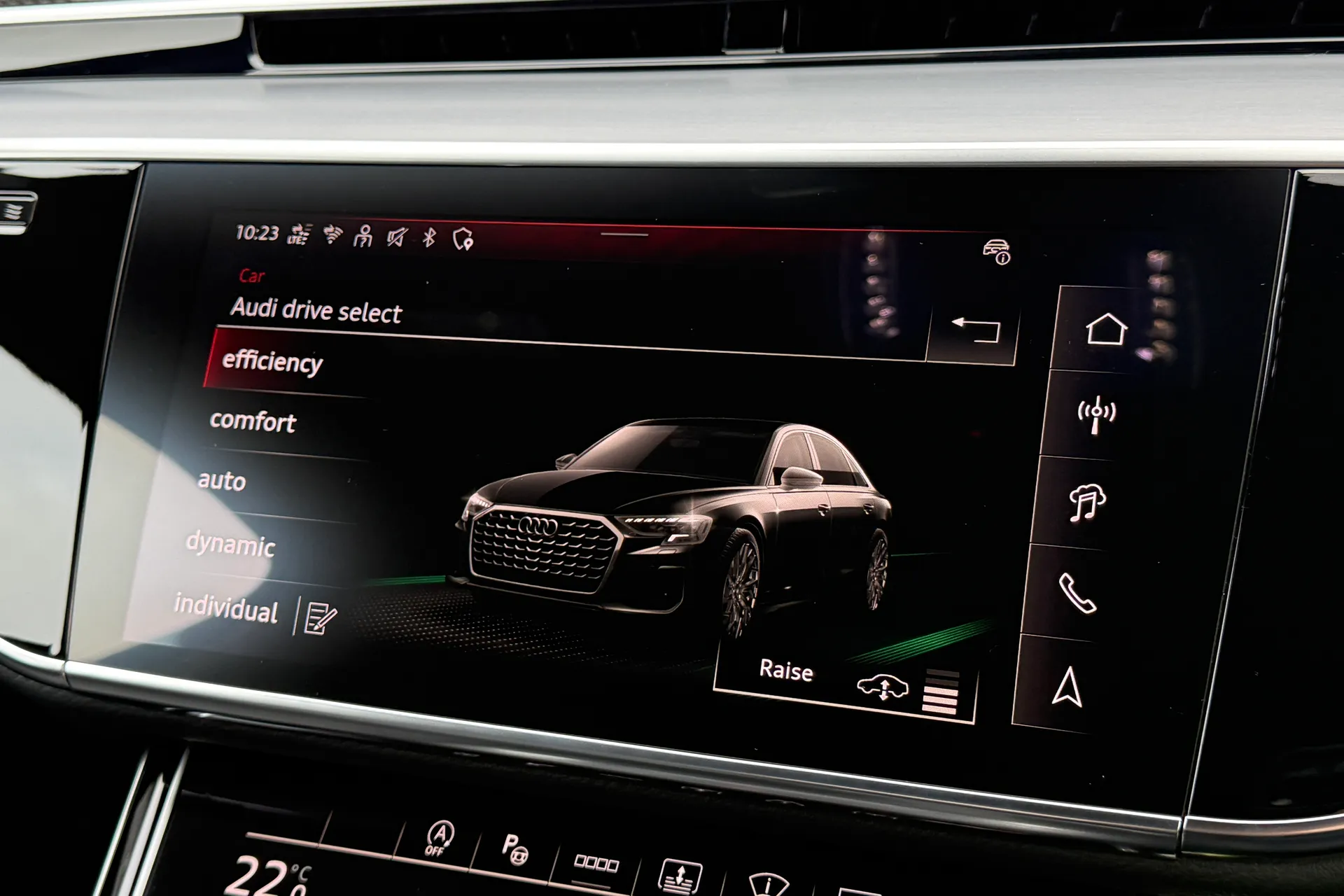 Audi A8 thumbnail image number 12