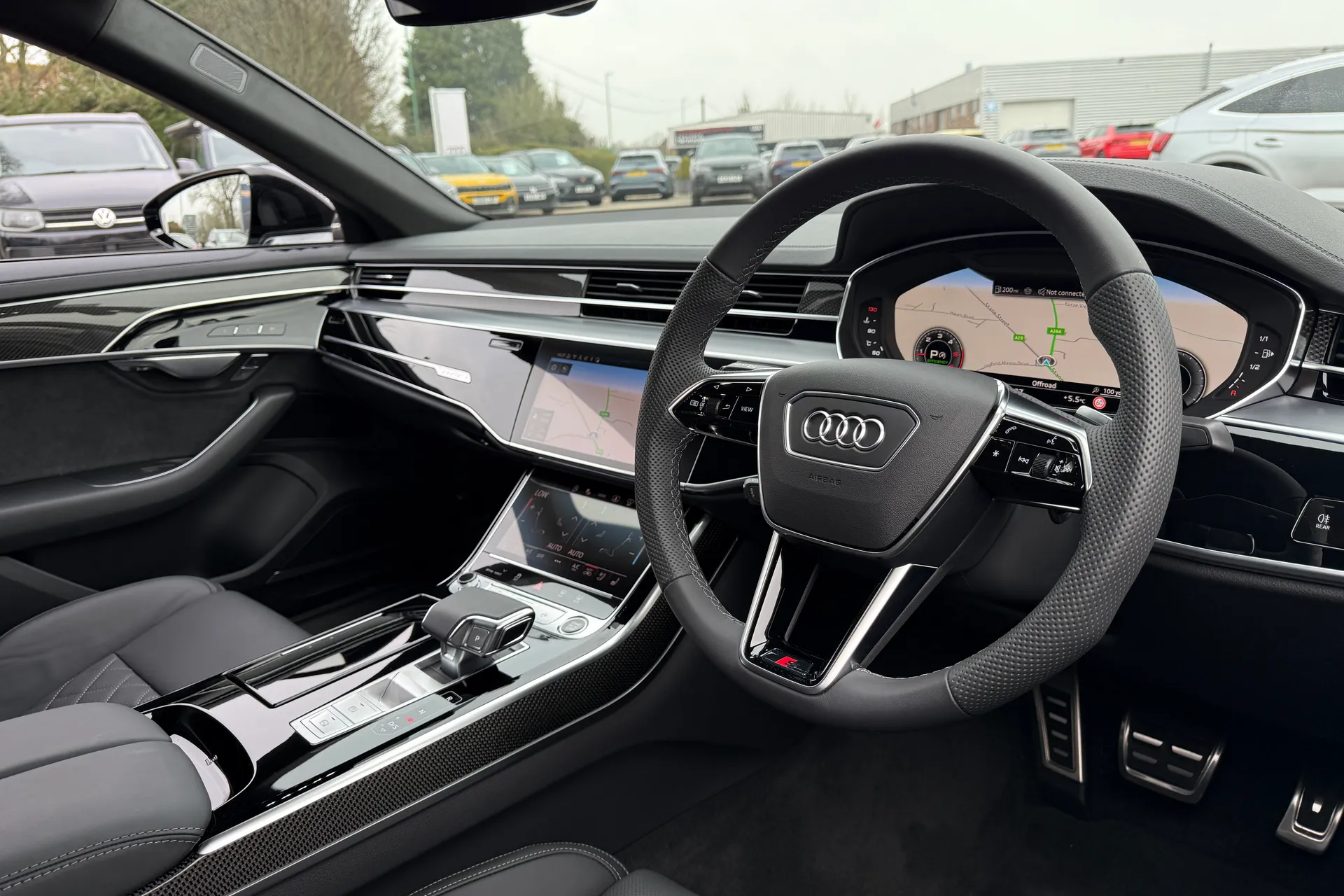 Audi A8 thumbnail image number 35