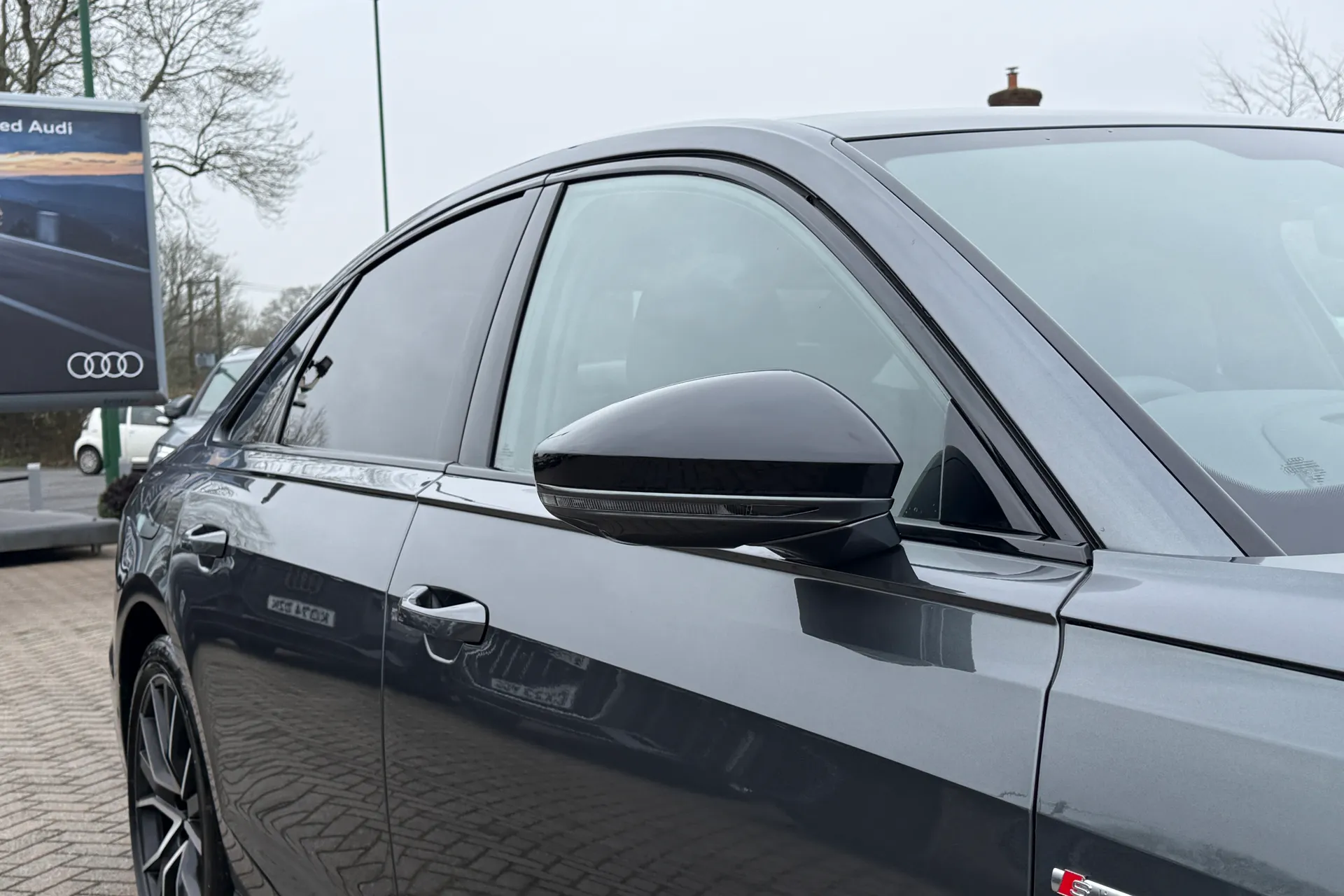 Audi A8 thumbnail image number 64