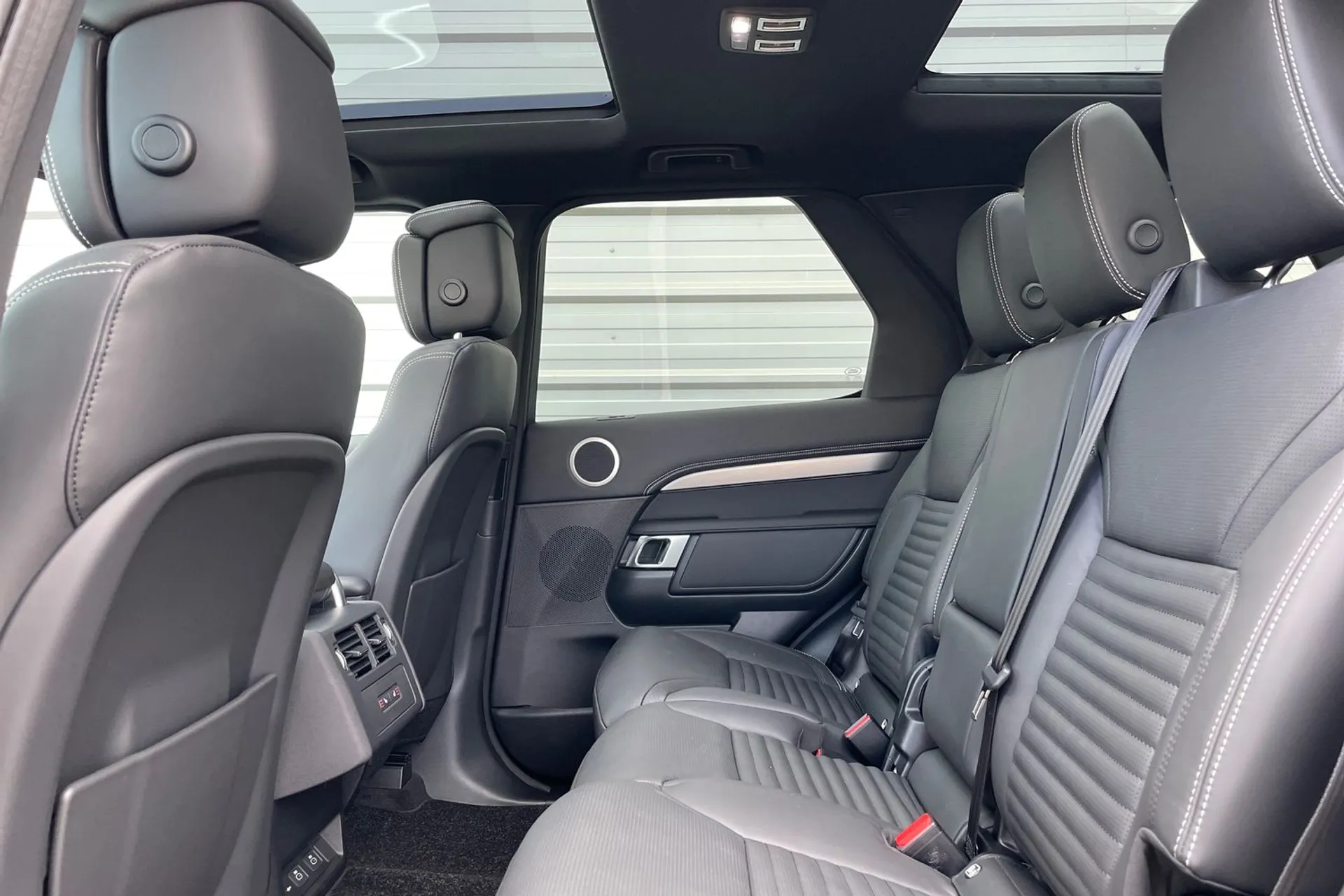 LAND ROVER DISCOVERY thumbnail image number 50