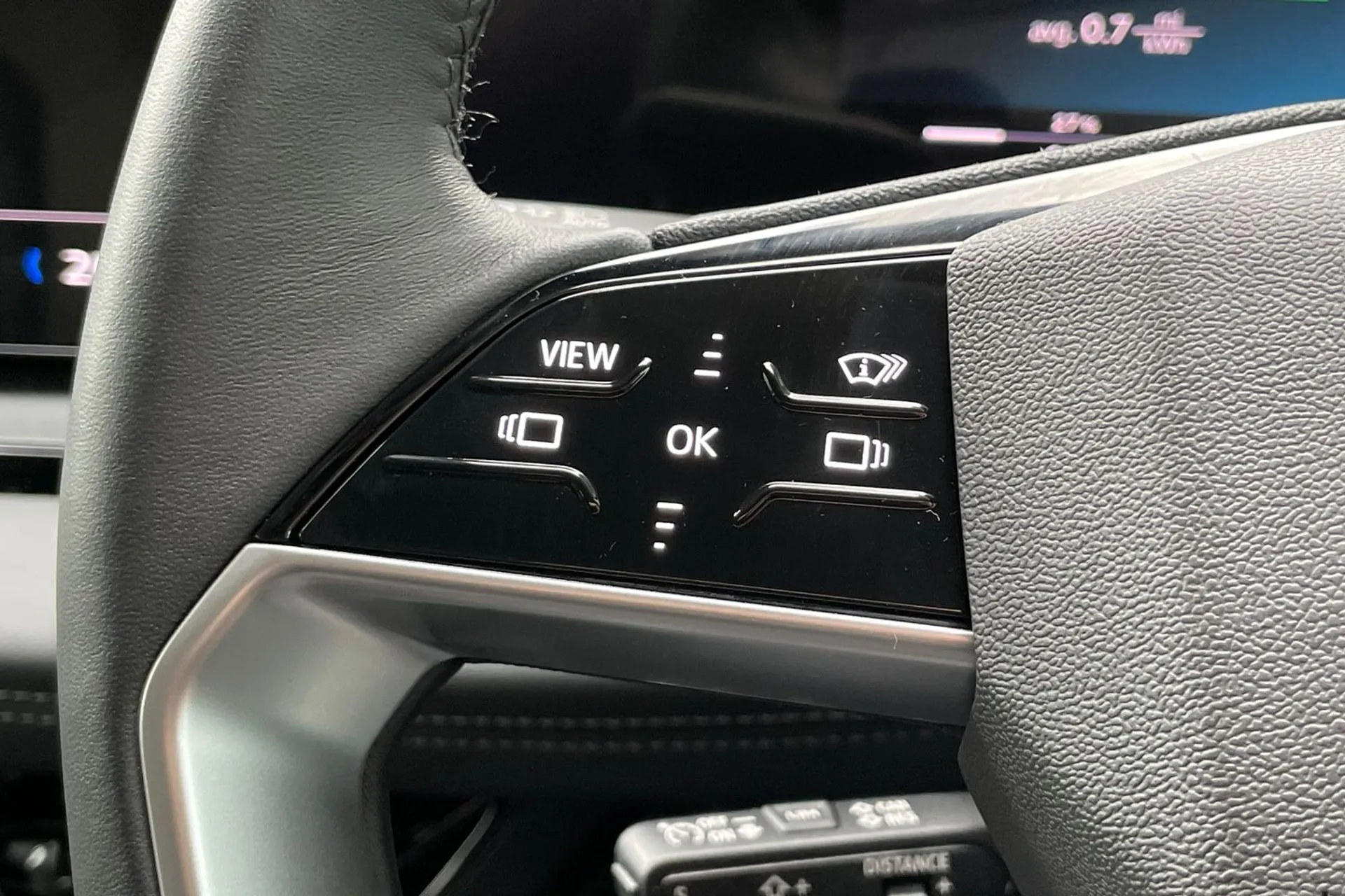 Audi Q6 thumbnail image number 35