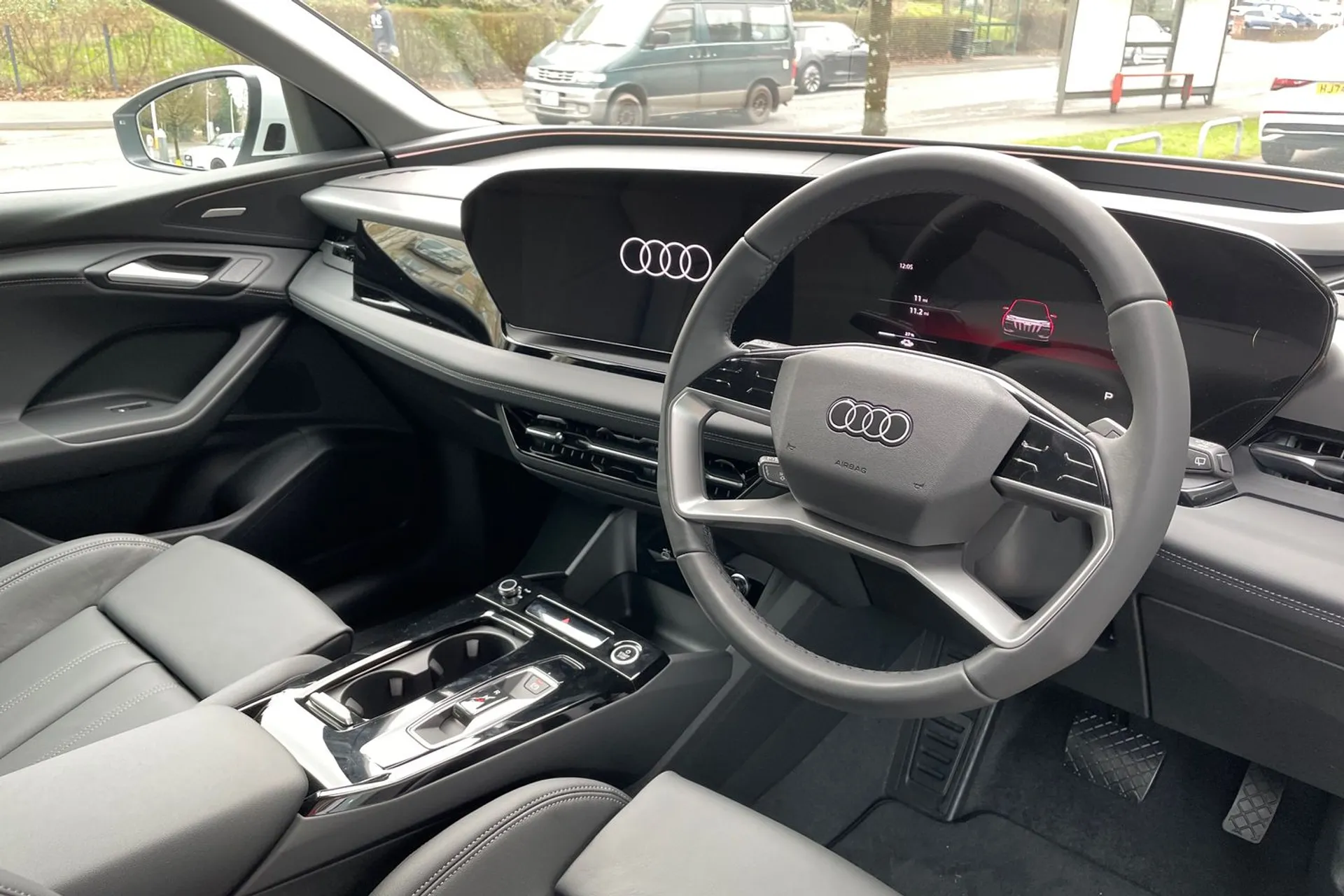 Audi Q6 thumbnail image number 6