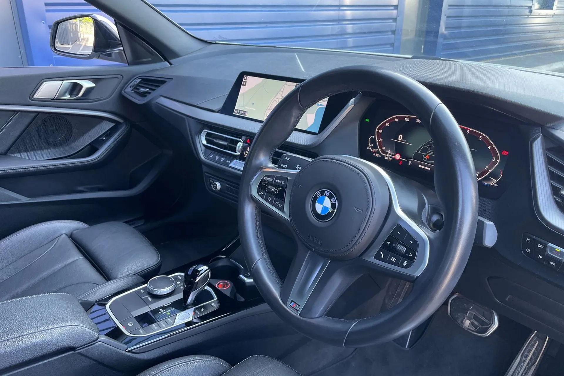 BMW 2 SERIES thumbnail image number 26