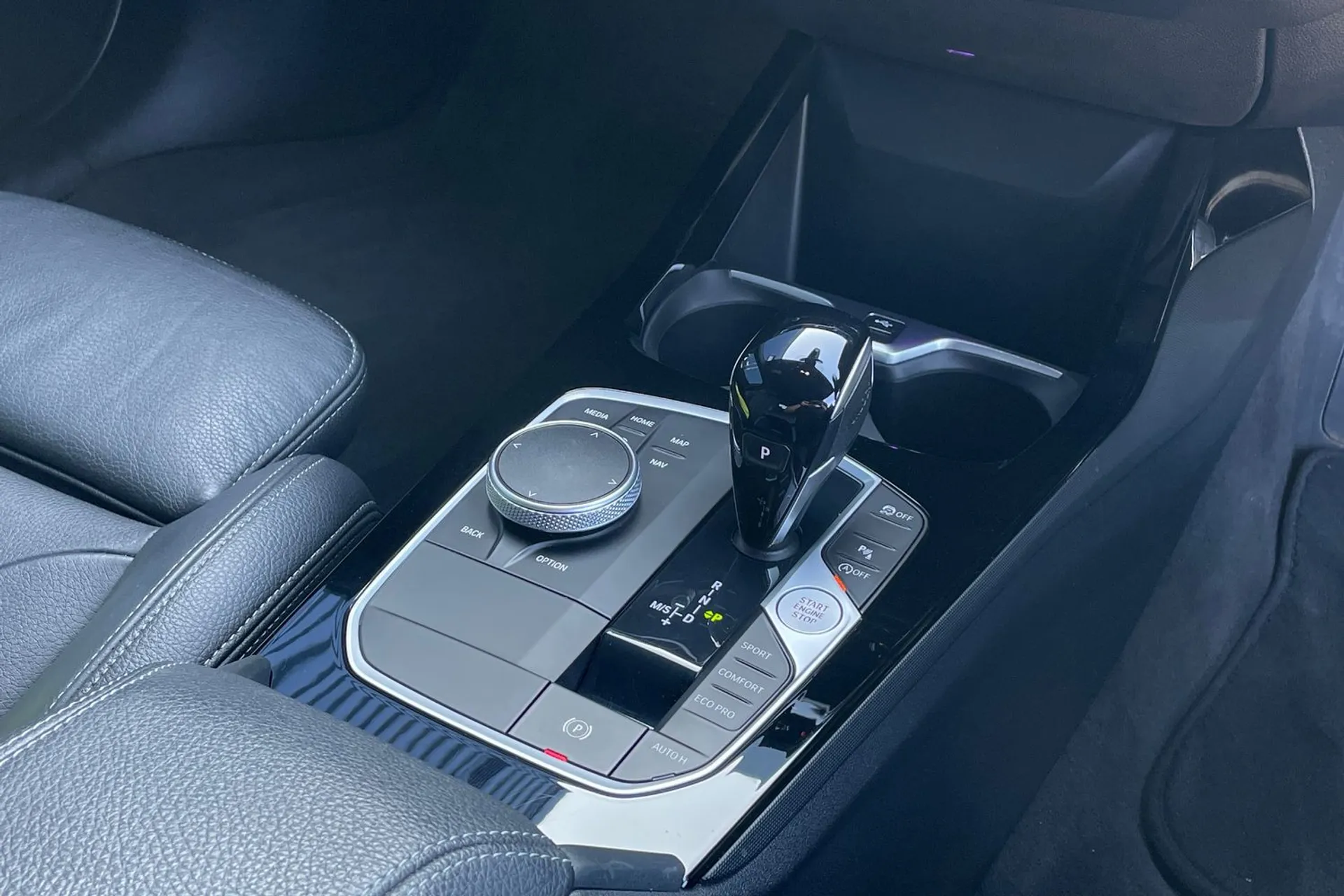 BMW 2 SERIES thumbnail image number 43