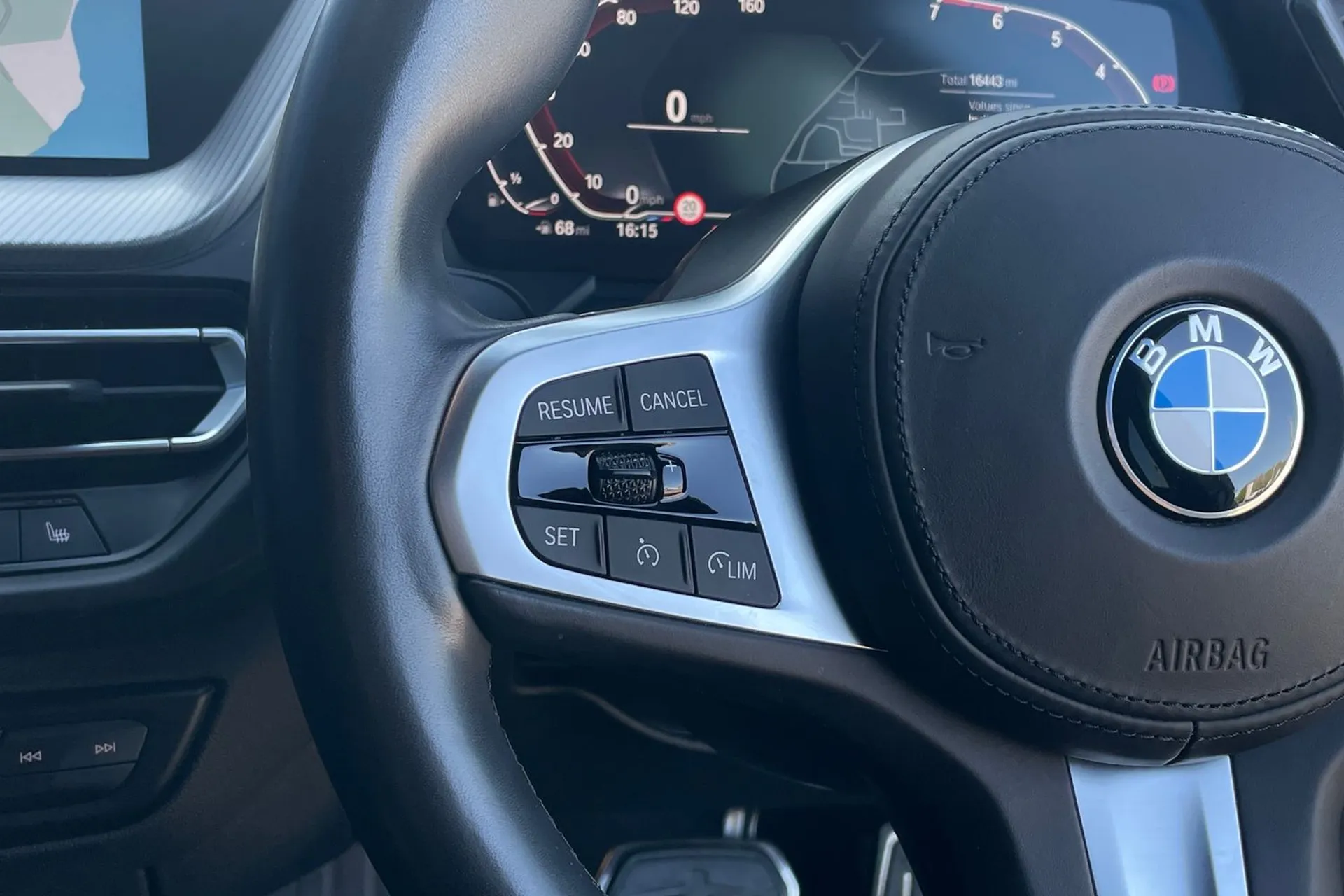 BMW 2 SERIES thumbnail image number 36