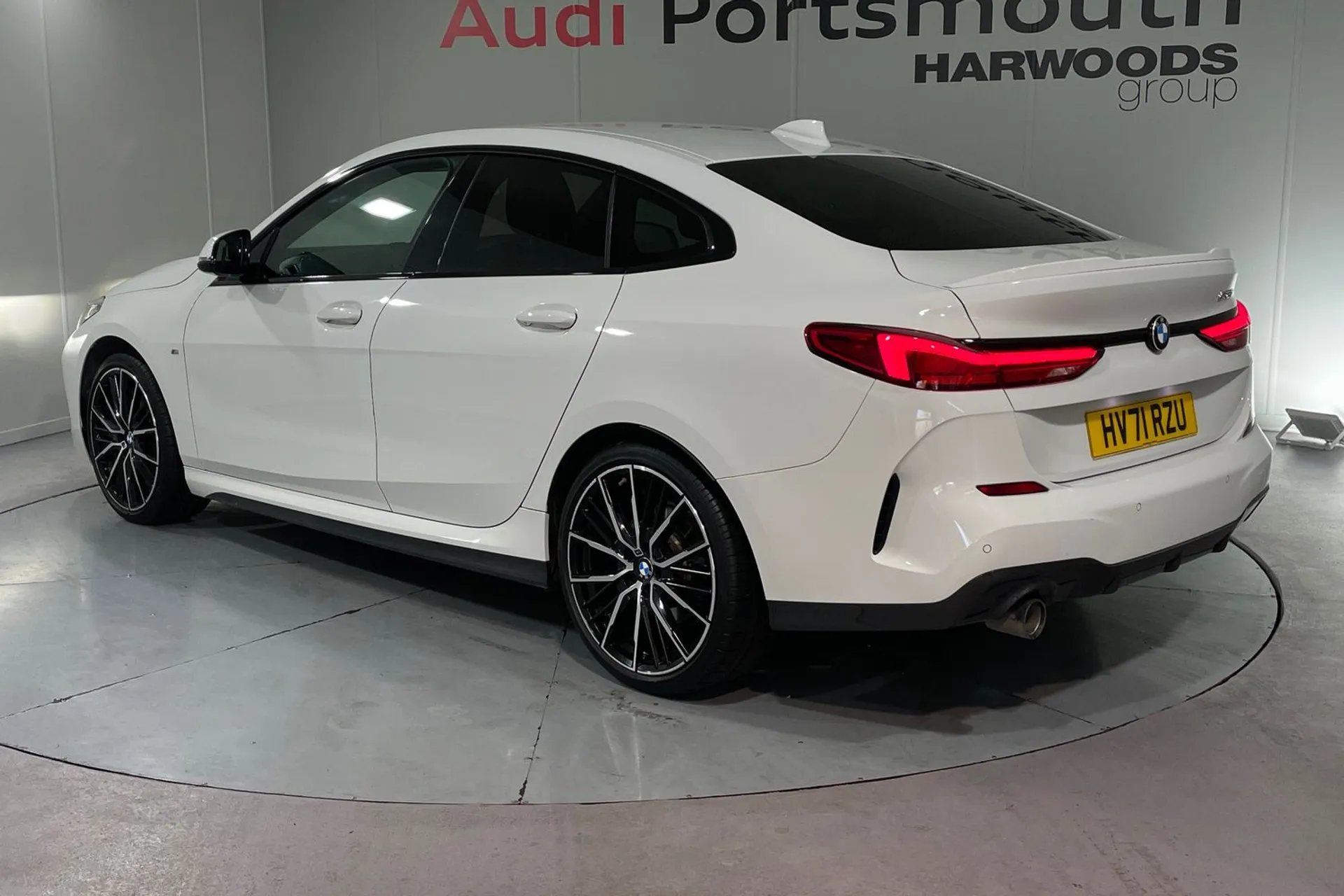 BMW 2 SERIES thumbnail image number 9