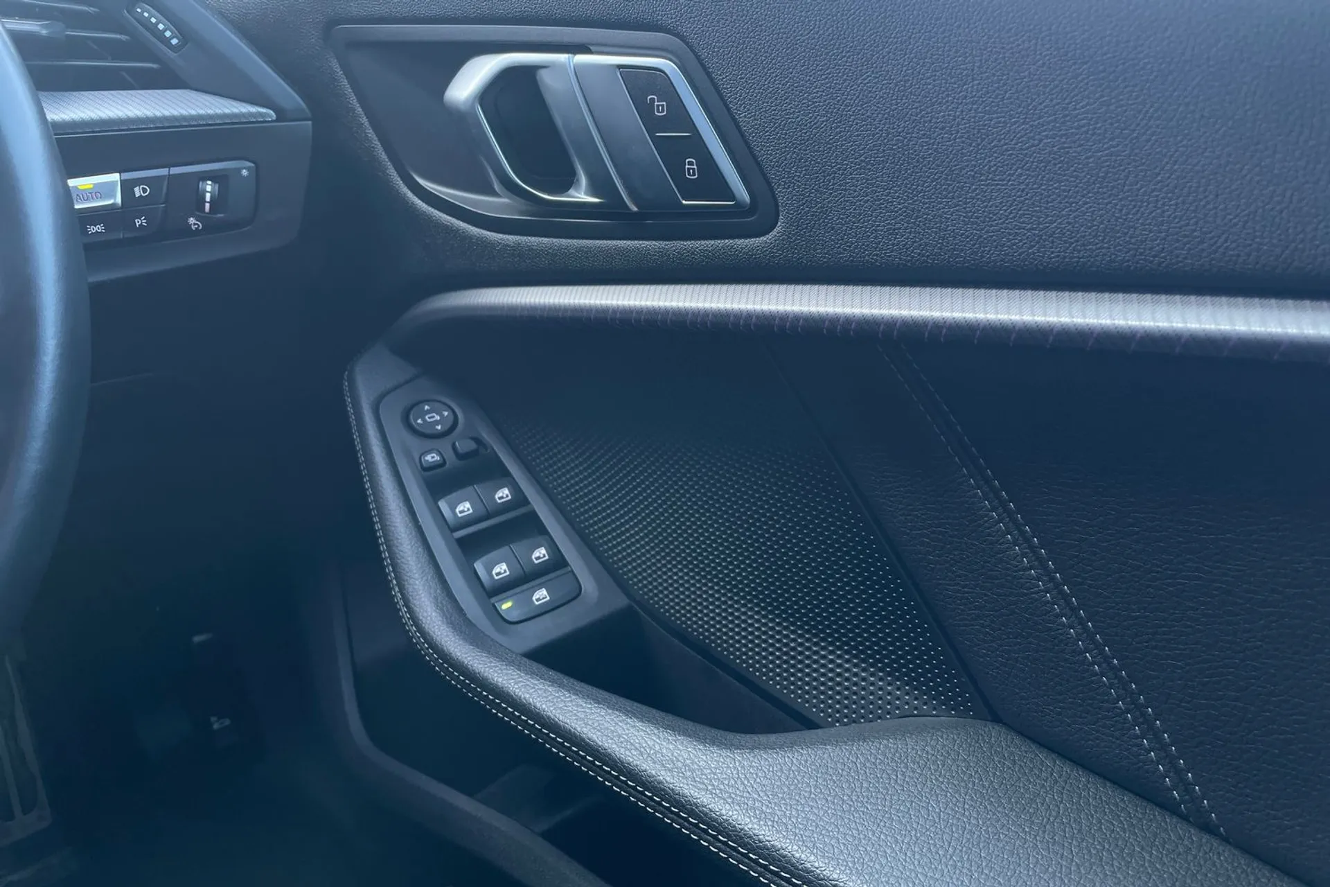 BMW 2 SERIES thumbnail image number 39