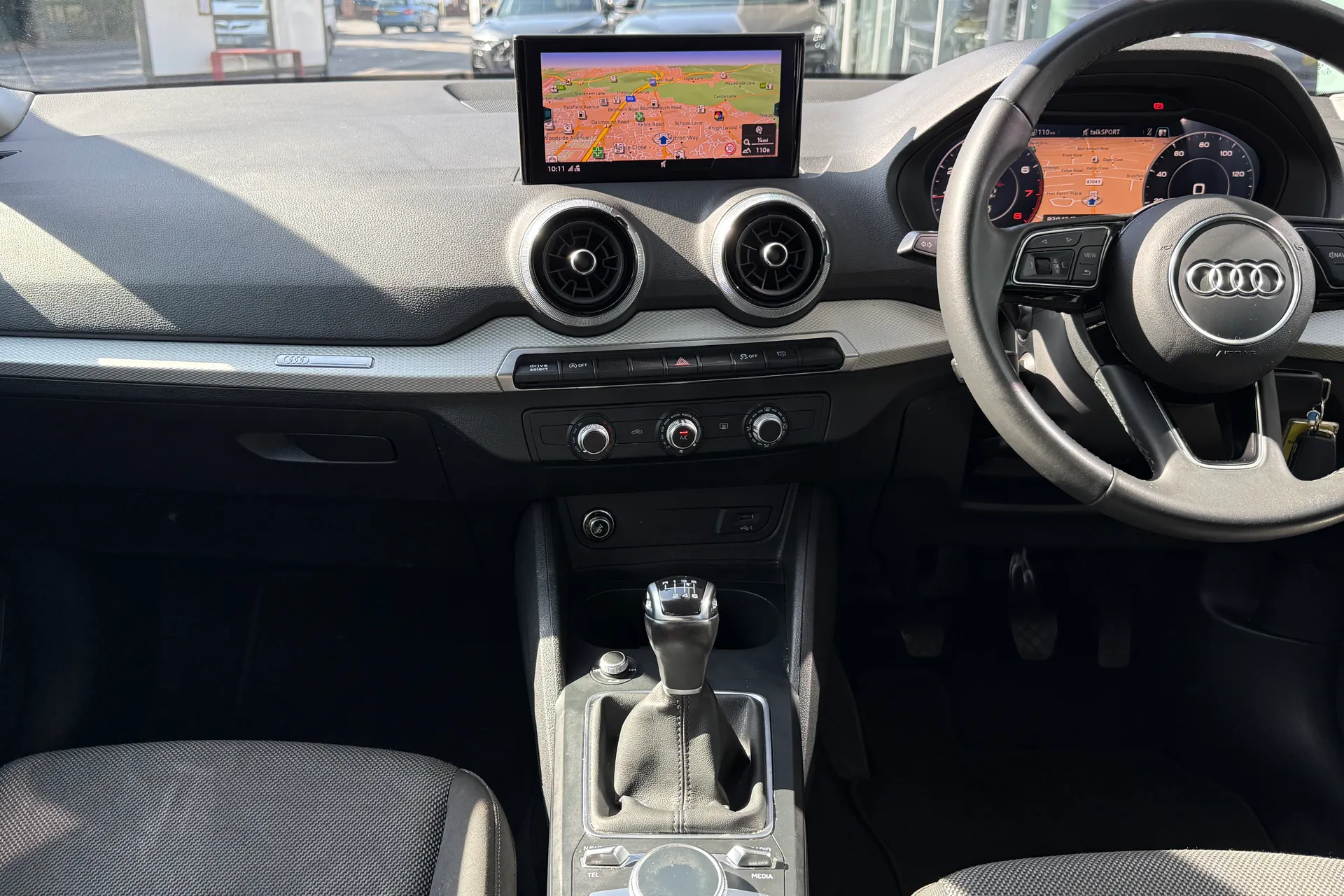 Audi Q2 thumbnail image number 38
