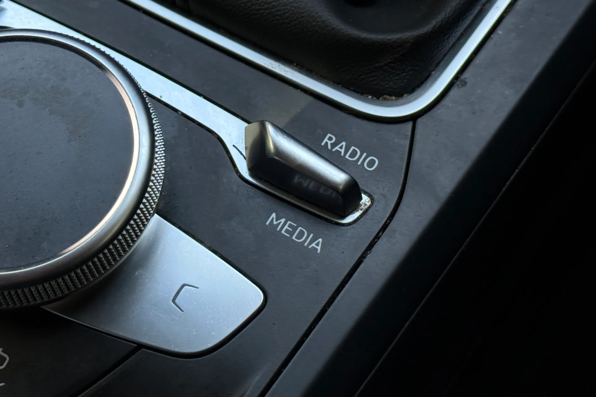 Audi Q2 thumbnail image number 26