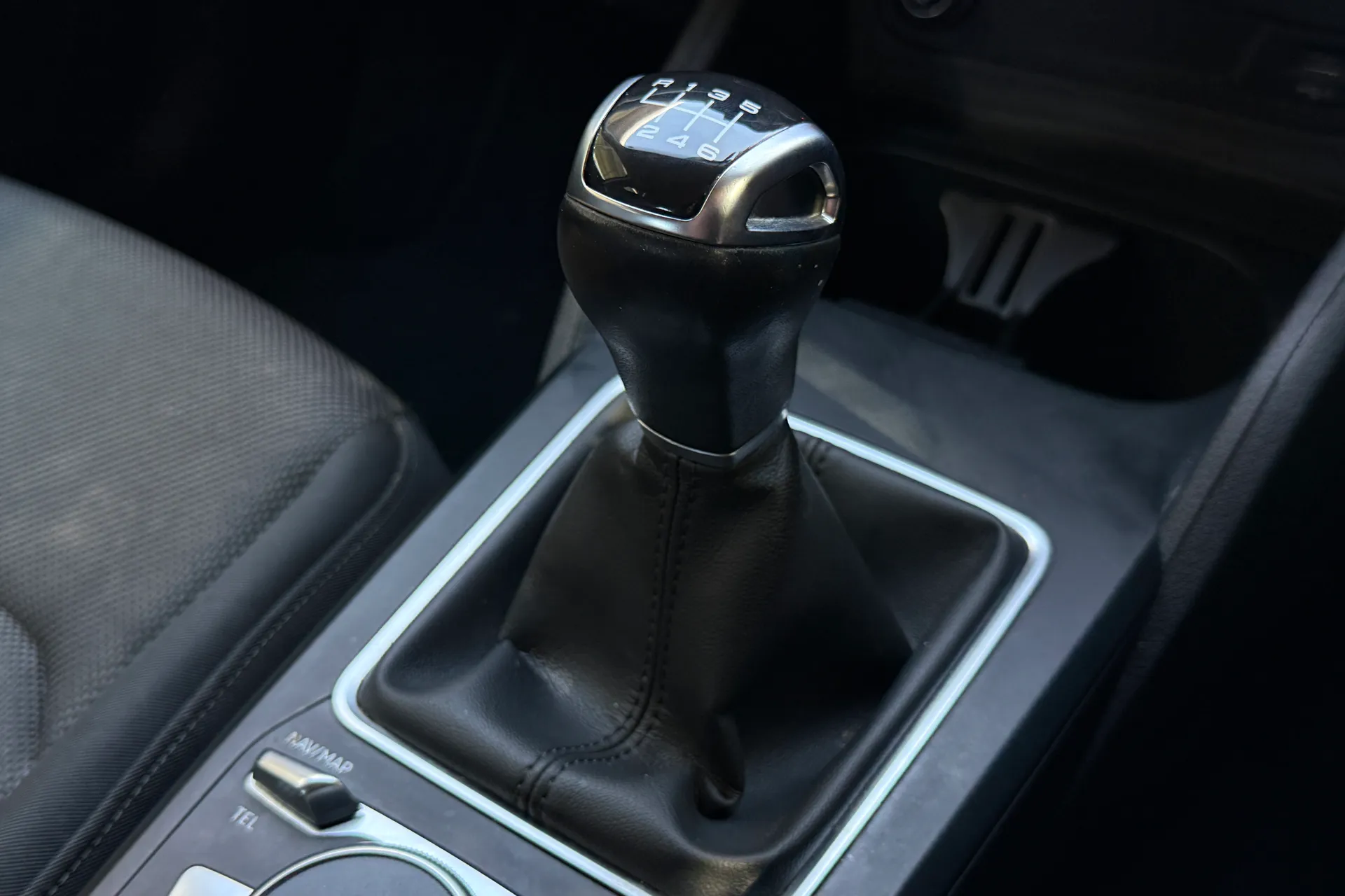 Audi Q2 thumbnail image number 28