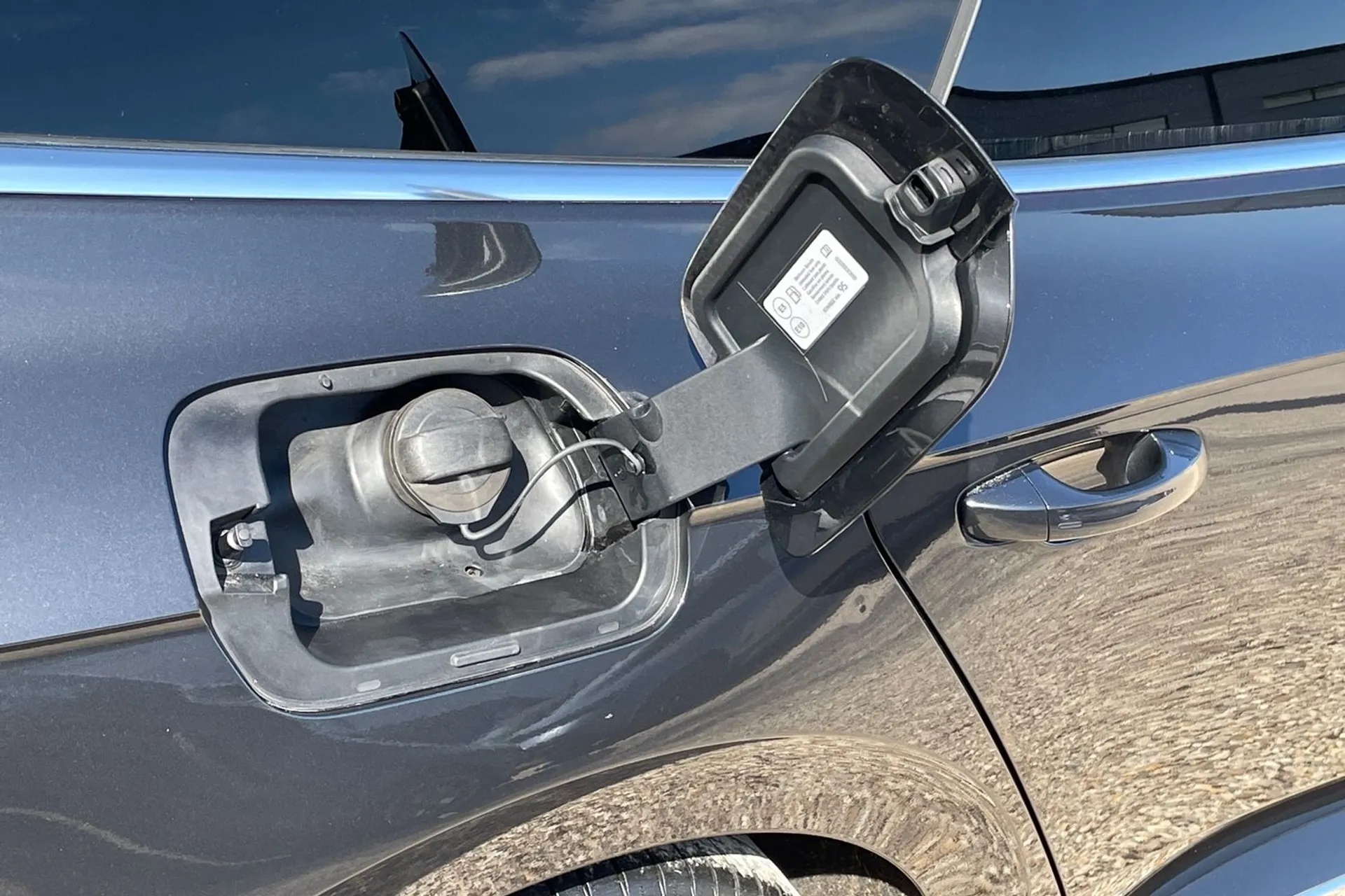 VOLKSWAGEN ARTEON thumbnail image number 19