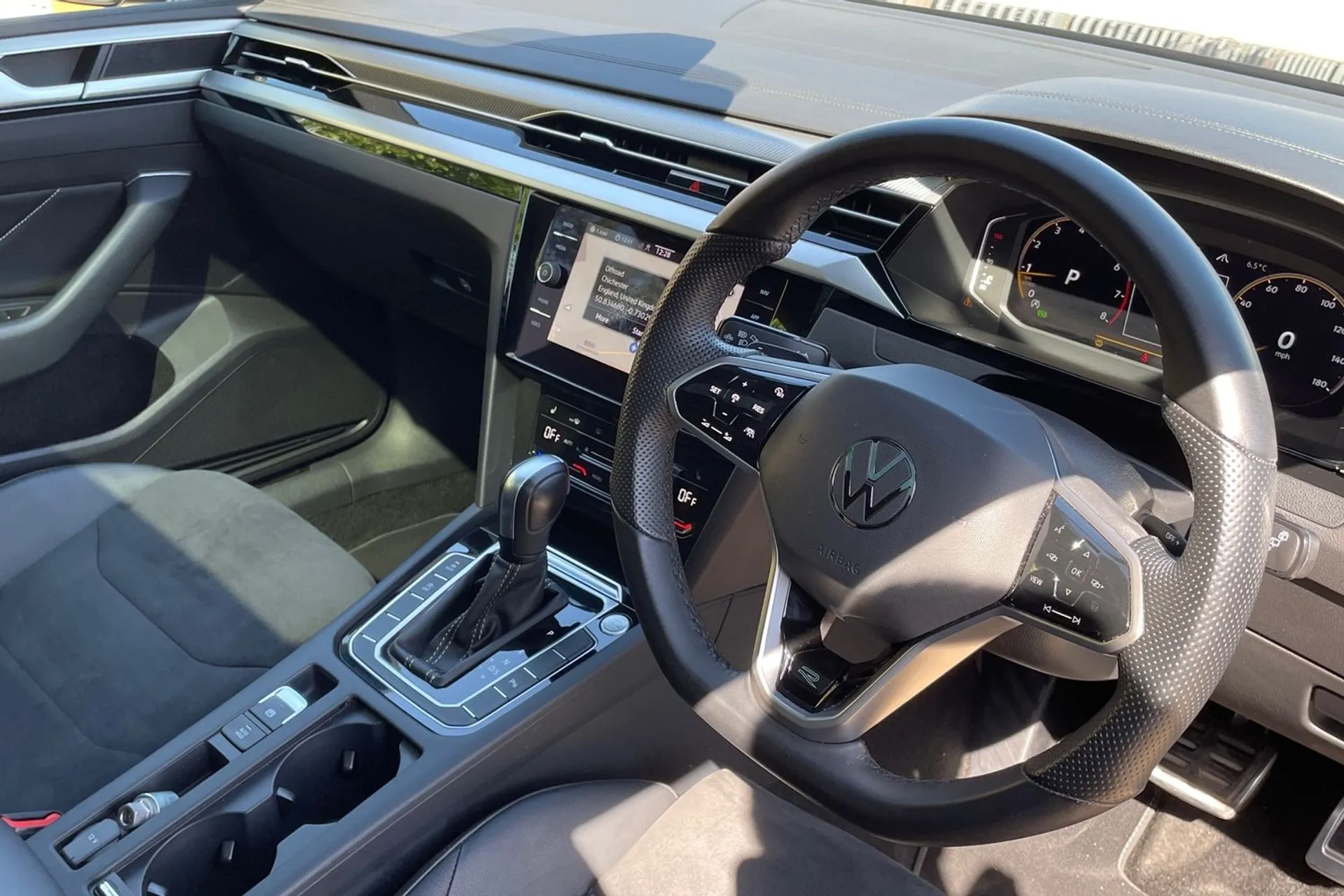 VOLKSWAGEN ARTEON thumbnail image number 27