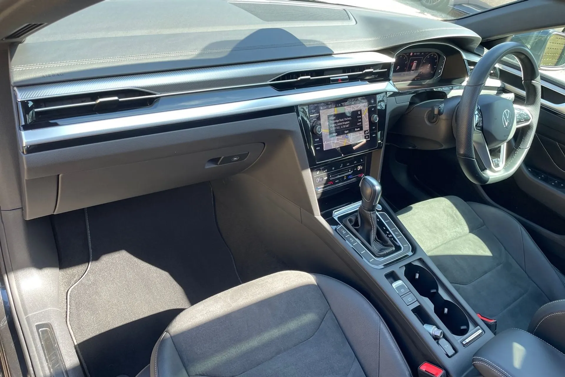 VOLKSWAGEN ARTEON thumbnail image number 28