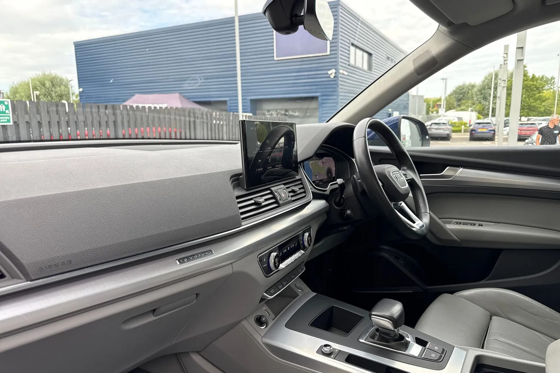 Audi Q5 thumbnail image number 27