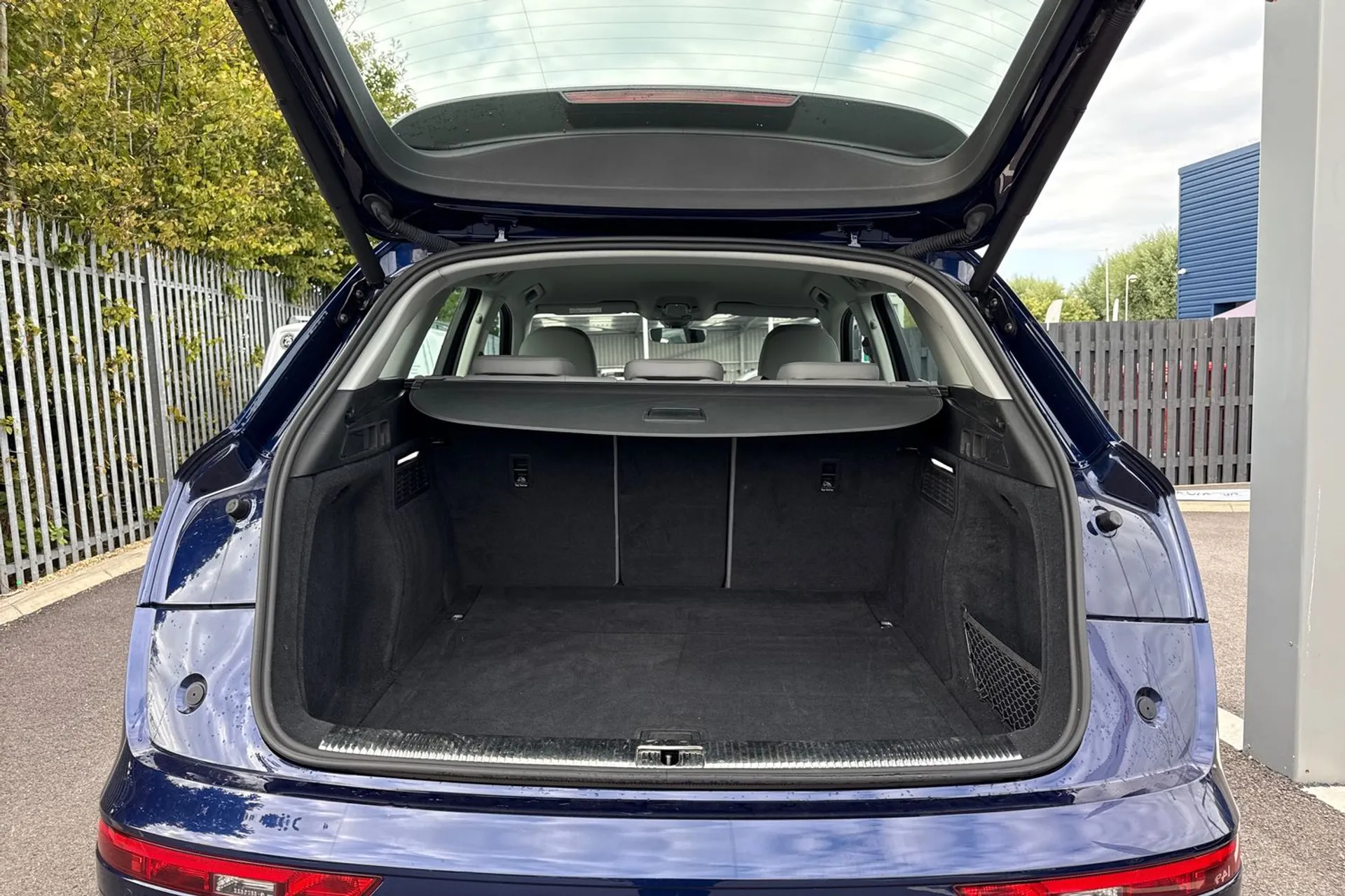 Audi Q5 thumbnail image number 18