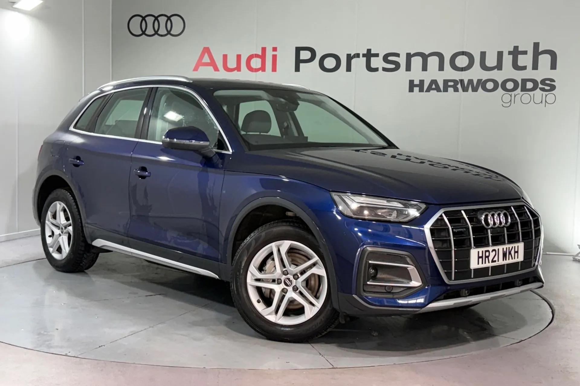 Audi Q5 focused image