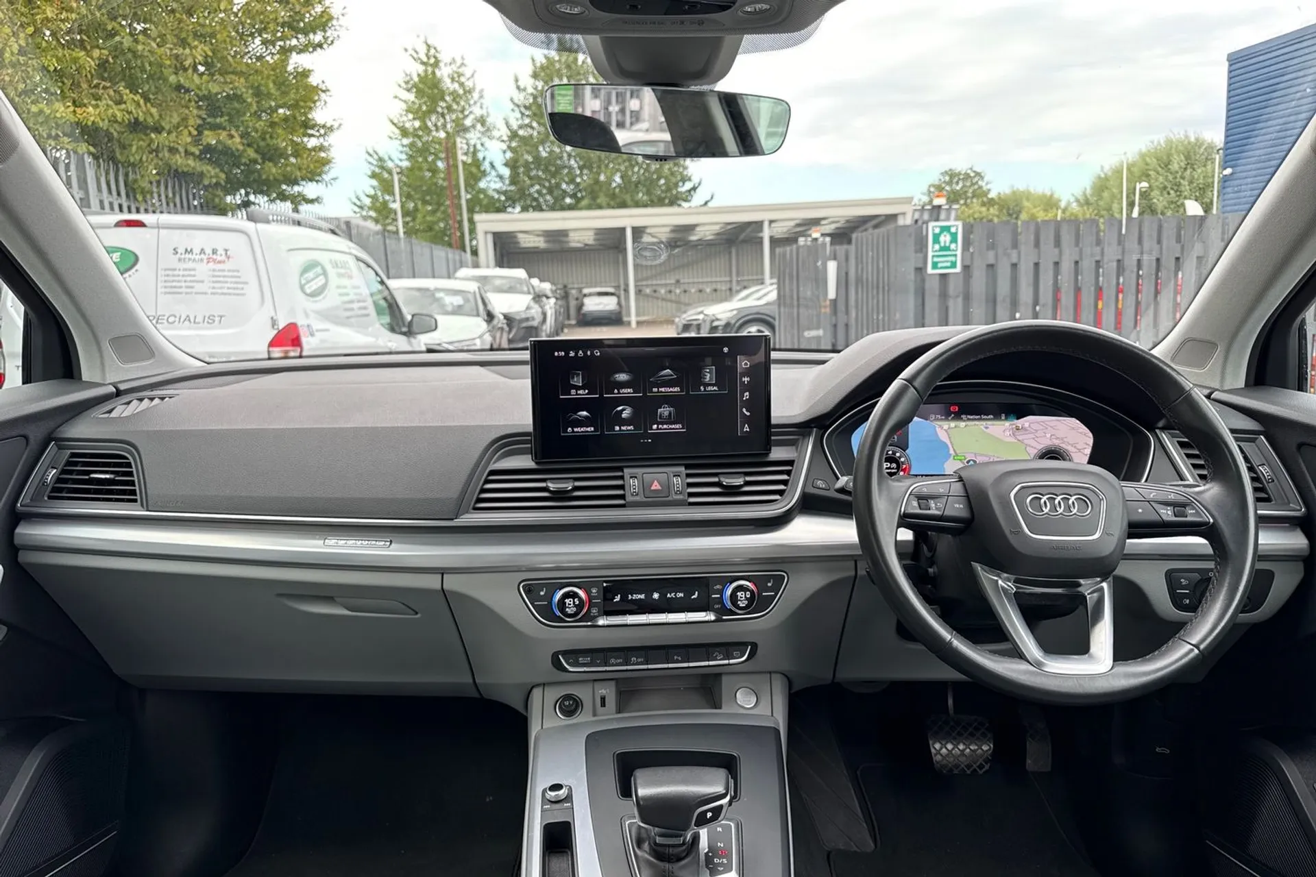 Audi Q5 thumbnail image number 3