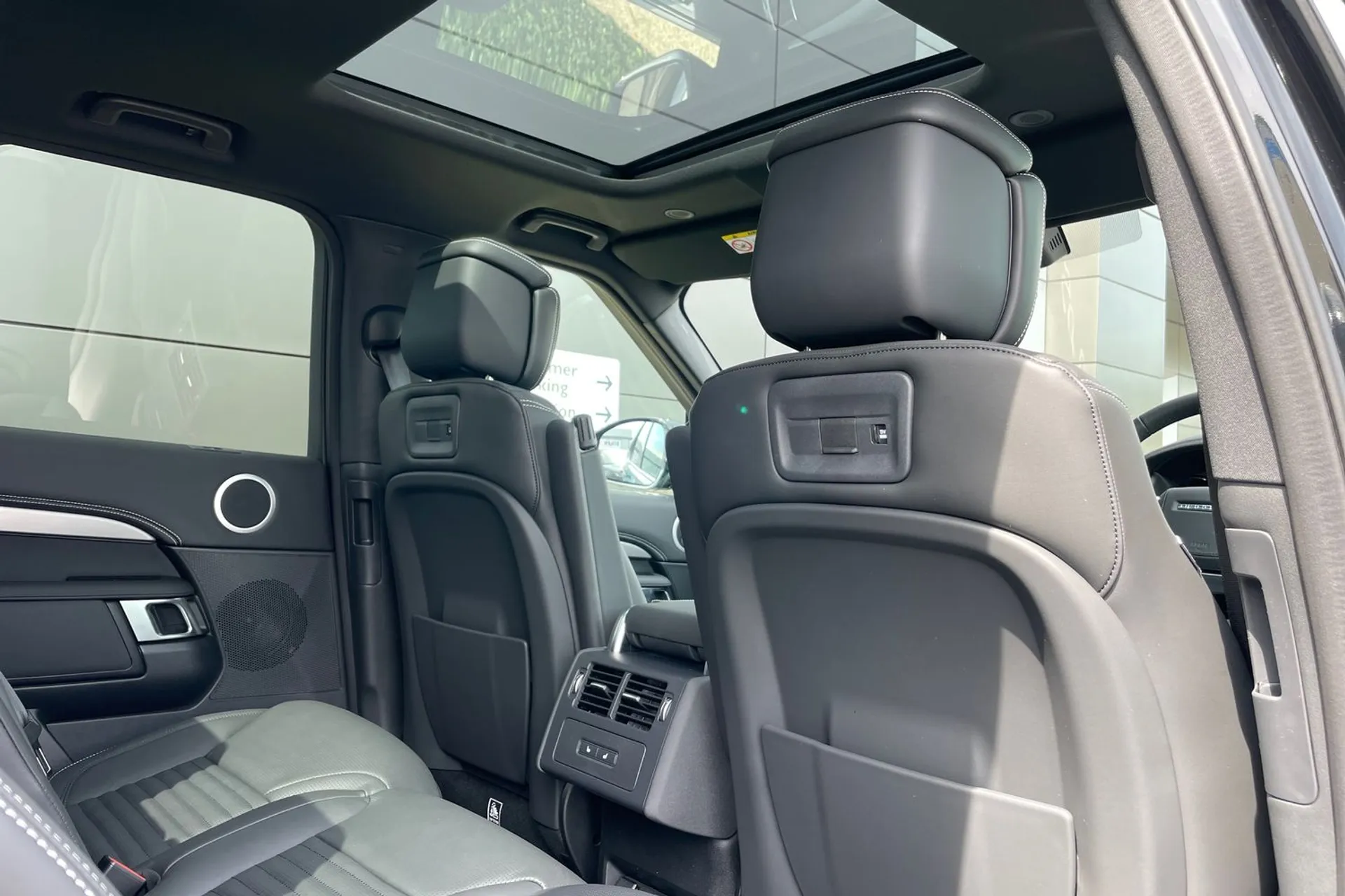 LAND ROVER DISCOVERY thumbnail image number 40