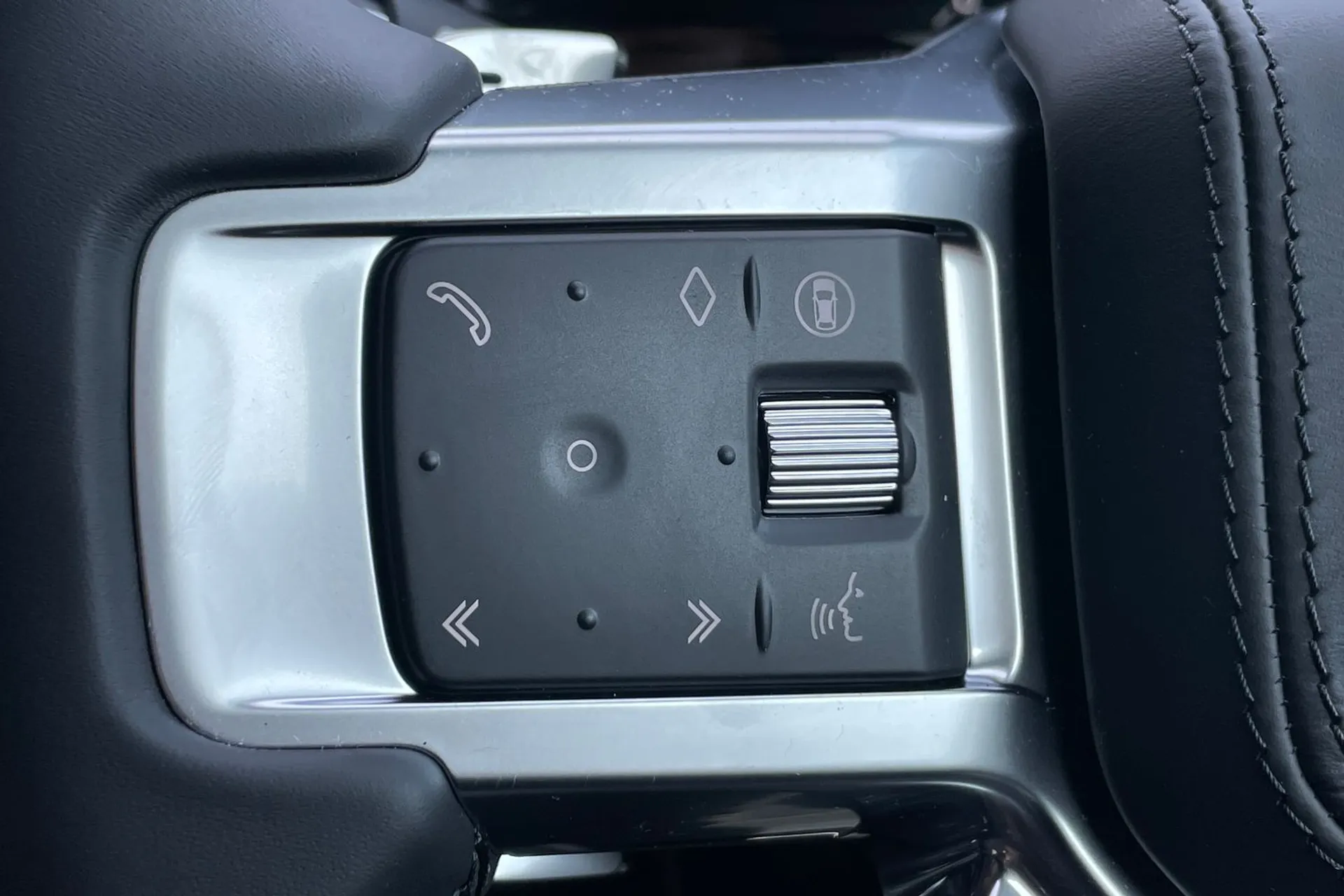 LAND ROVER DISCOVERY thumbnail image number 28