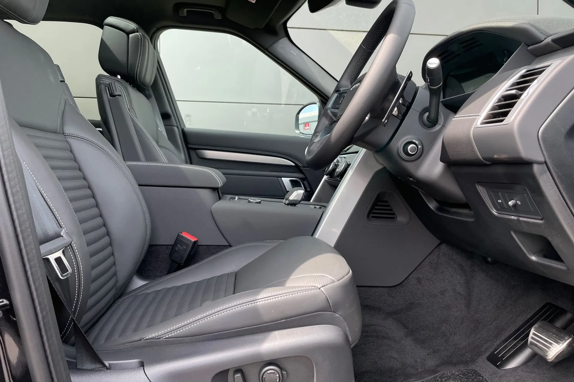 LAND ROVER DISCOVERY thumbnail image number 15