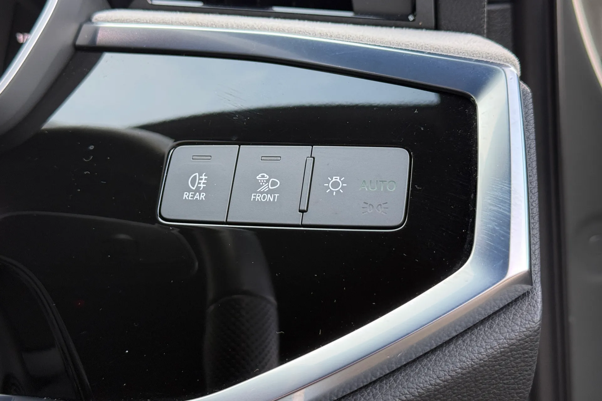 Audi Q3 thumbnail image number 19