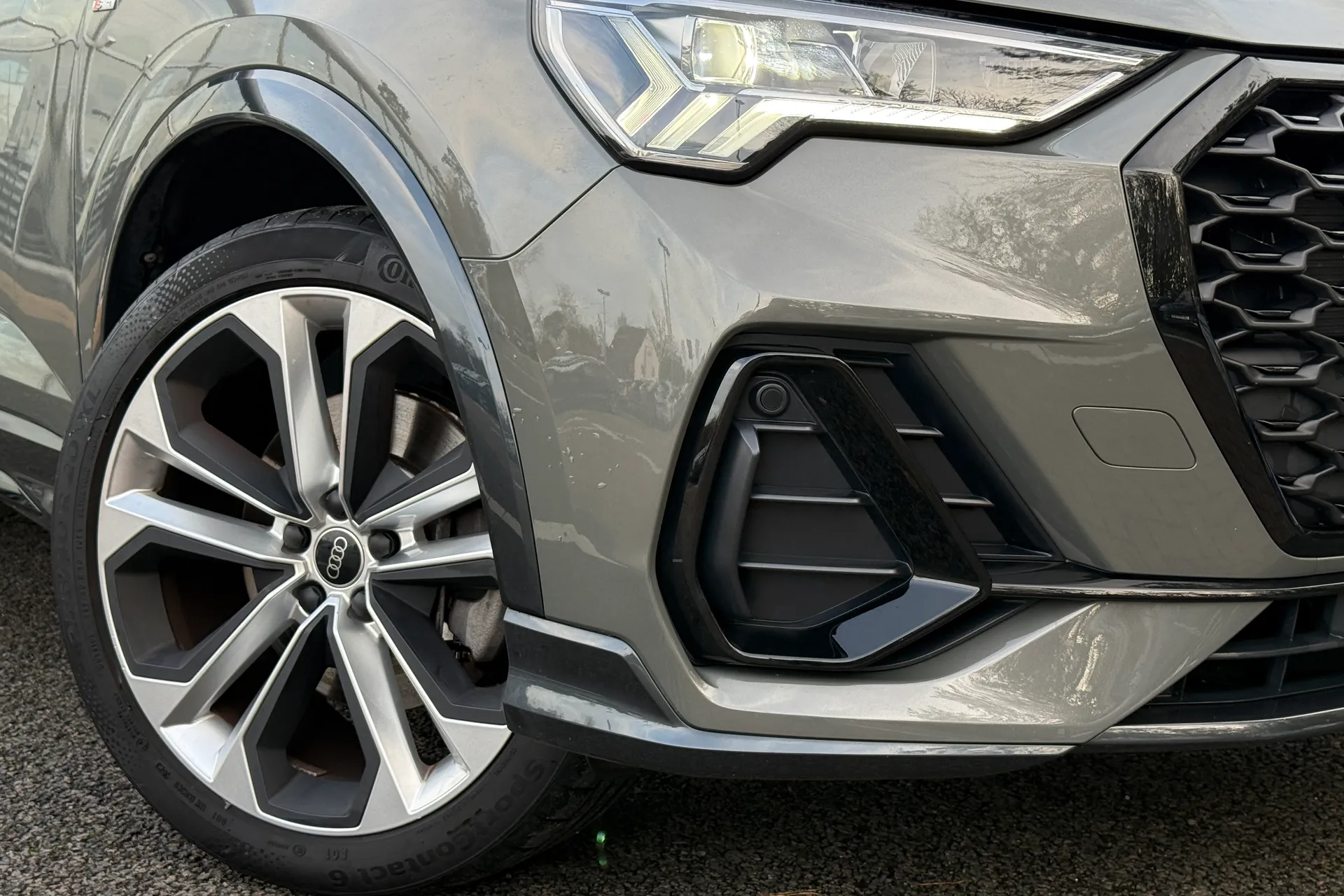 Audi Q3 thumbnail image number 6