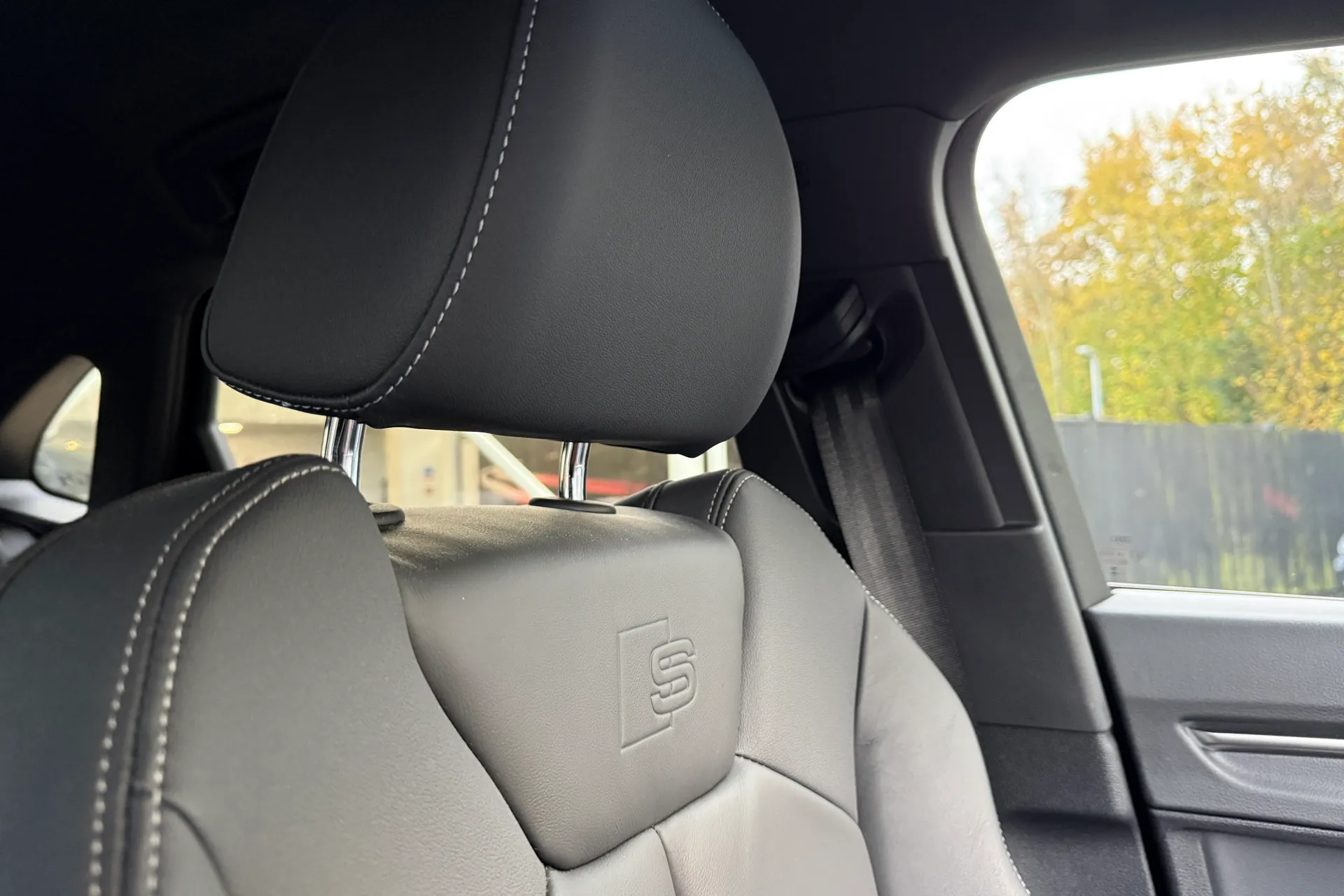 Audi Q3 thumbnail image number 59