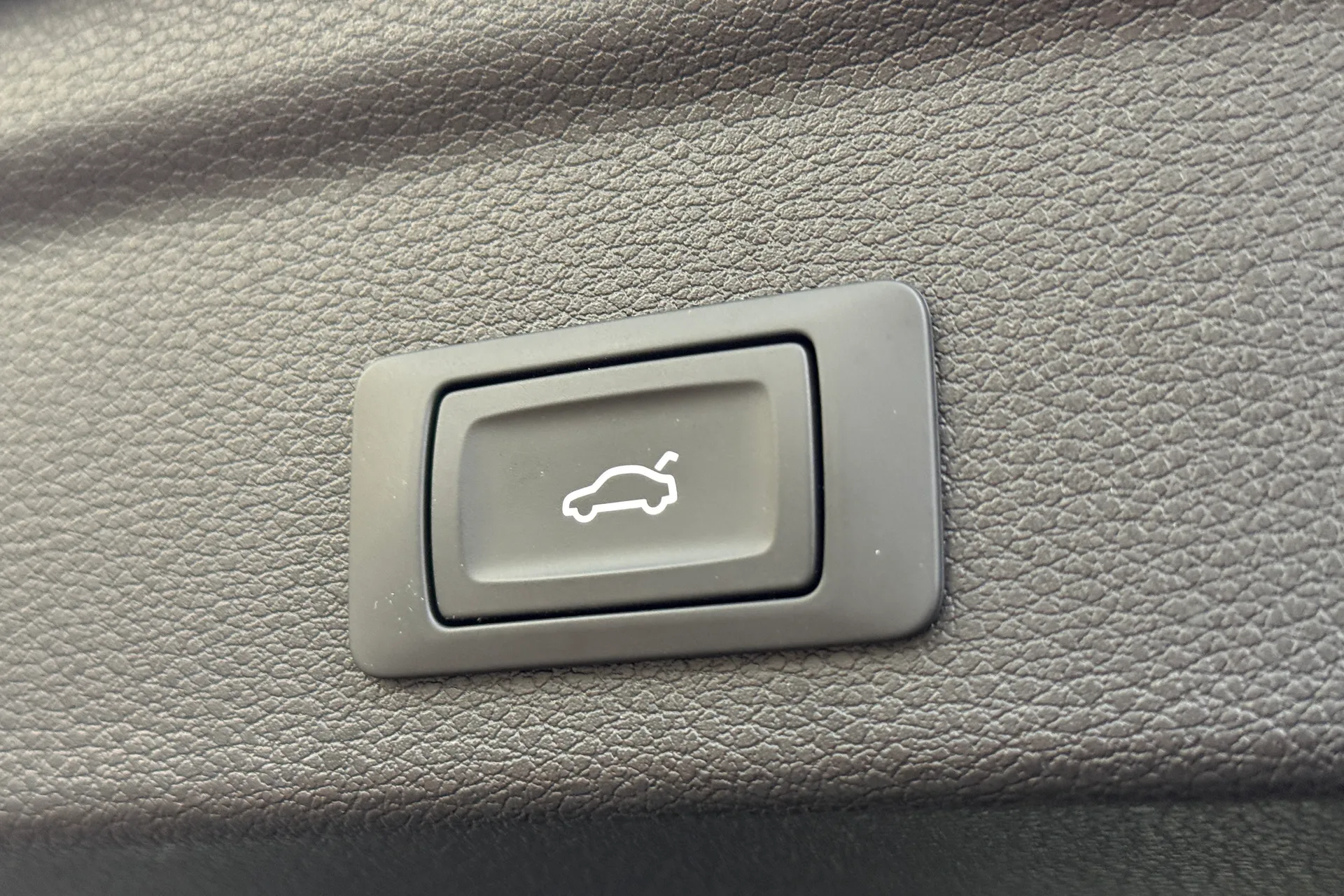 Audi Q3 thumbnail image number 42