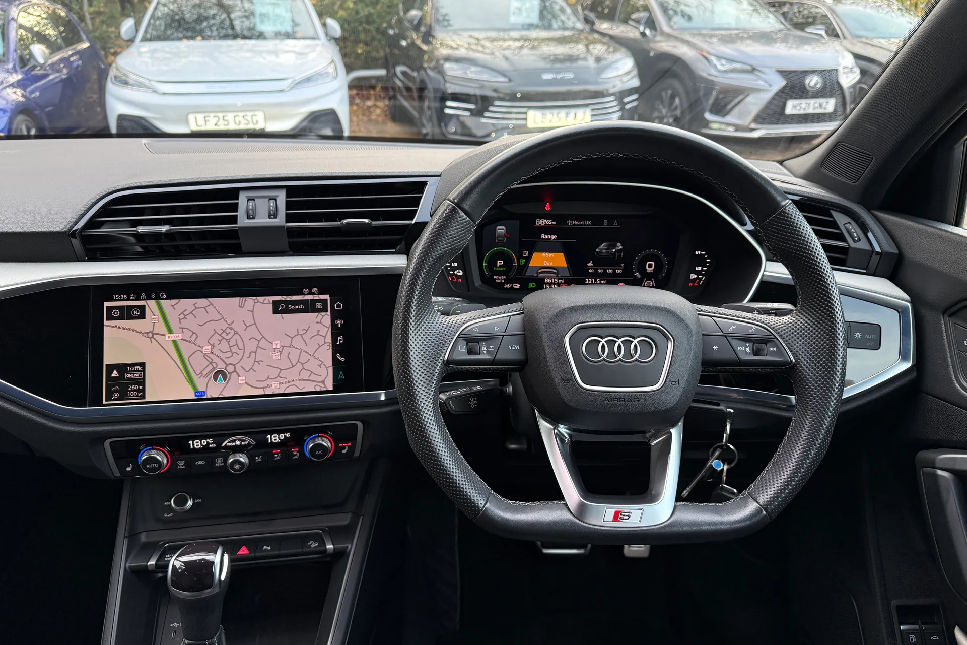 Audi Q3 thumbnail image number 33