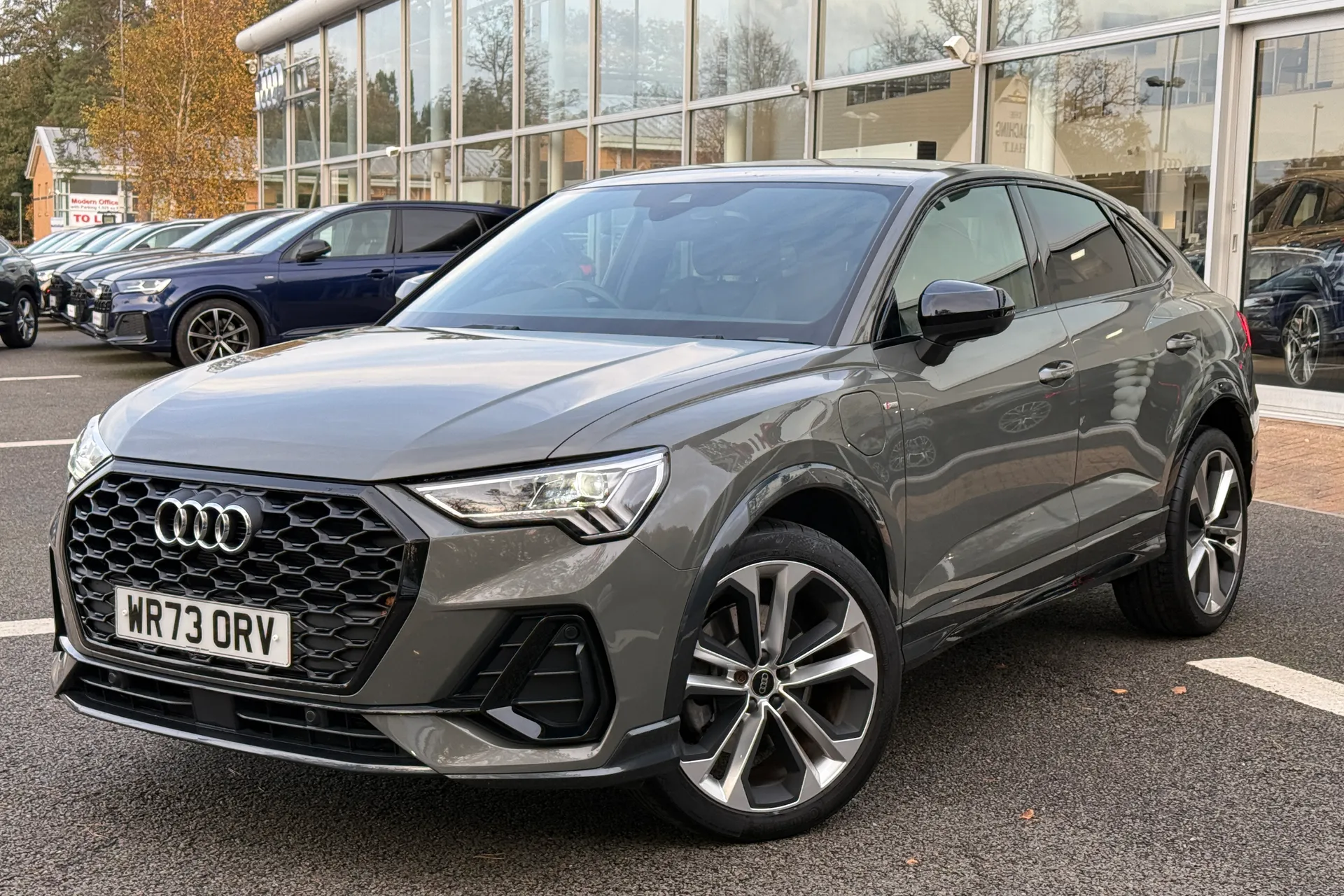 Audi Q3 thumbnail image number 51