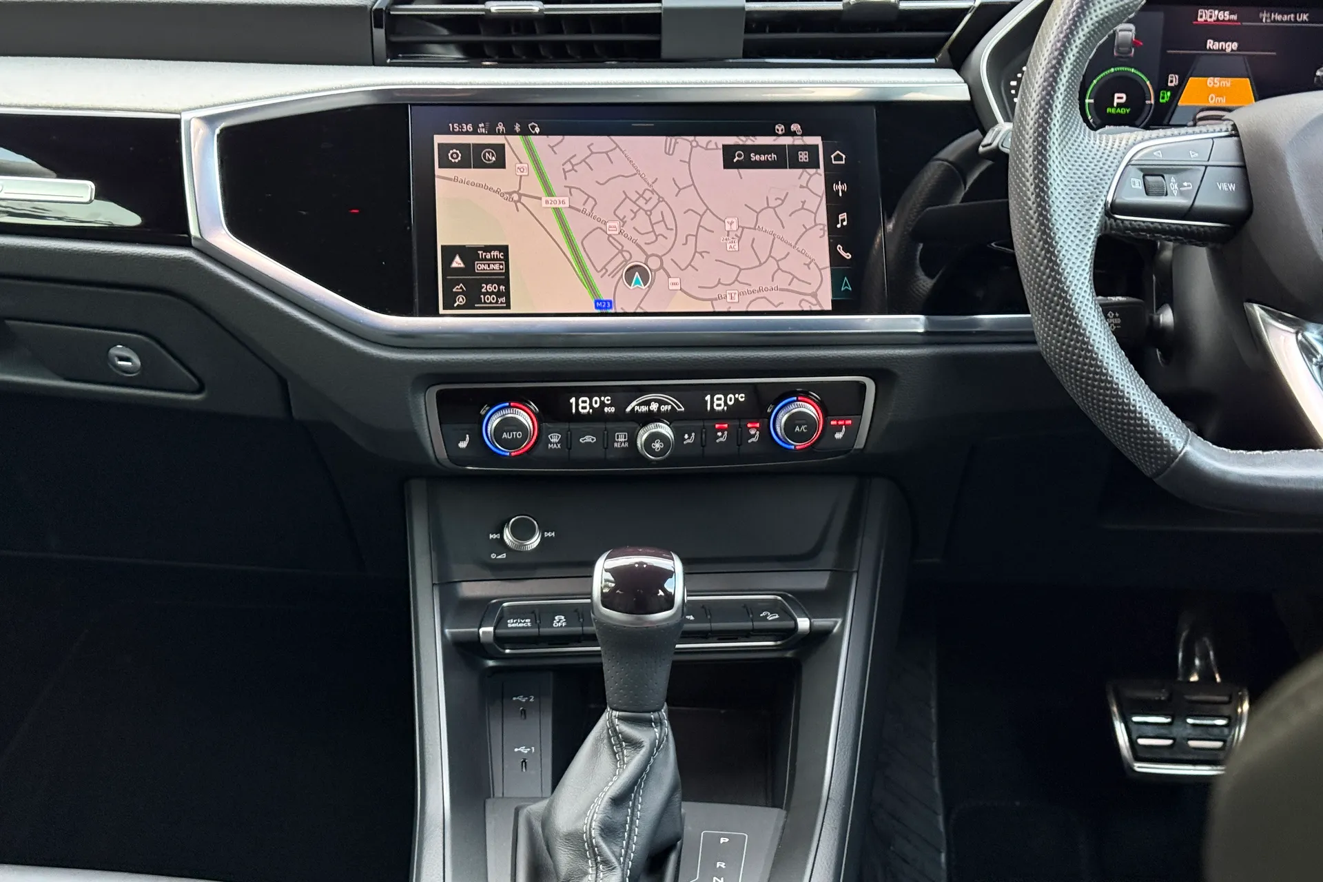 Audi Q3 thumbnail image number 32