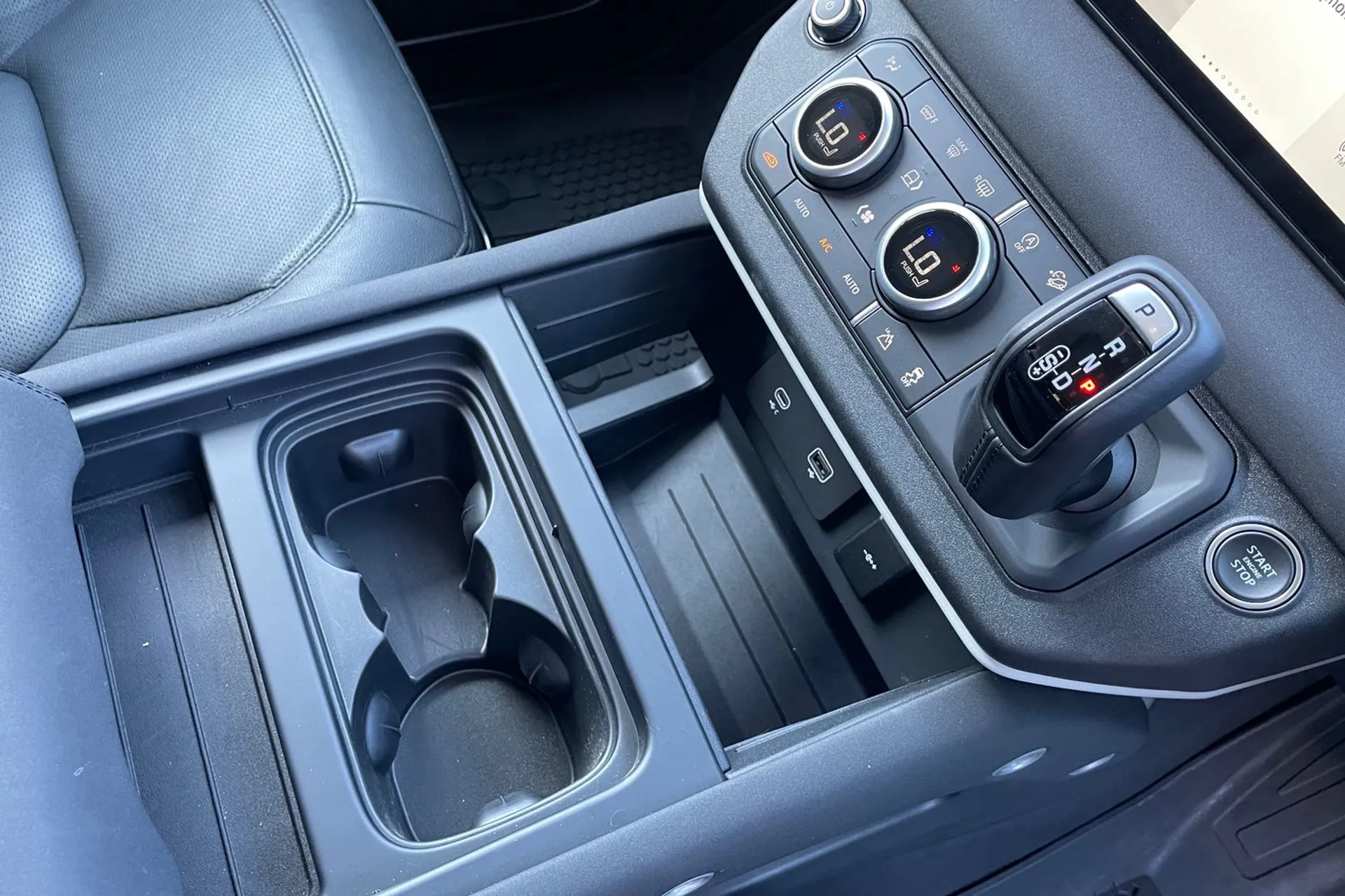 LAND ROVER DEFENDER thumbnail image number 19