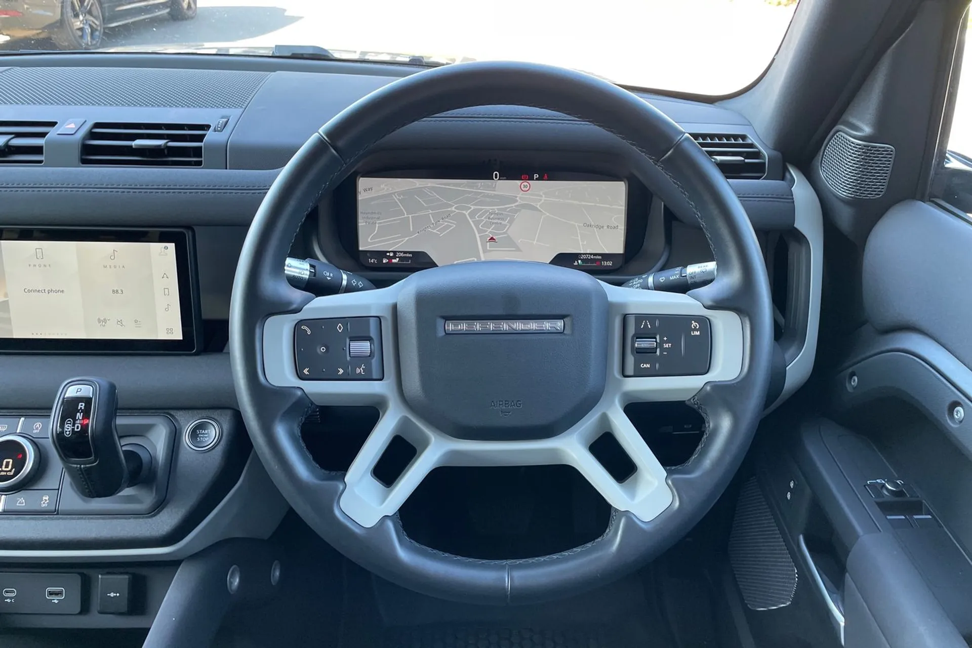 LAND ROVER DEFENDER thumbnail image number 12