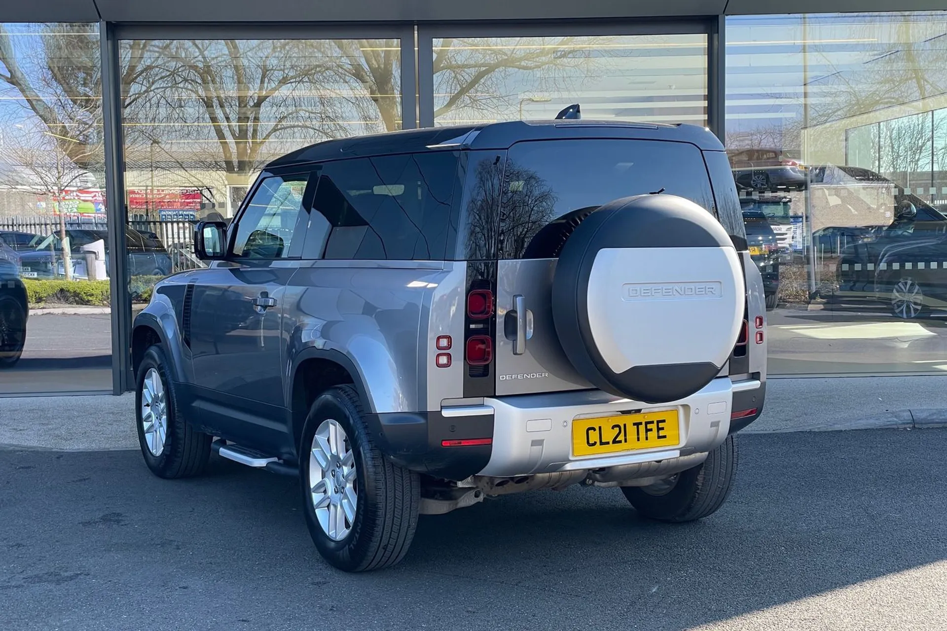 LAND ROVER DEFENDER thumbnail image number 65