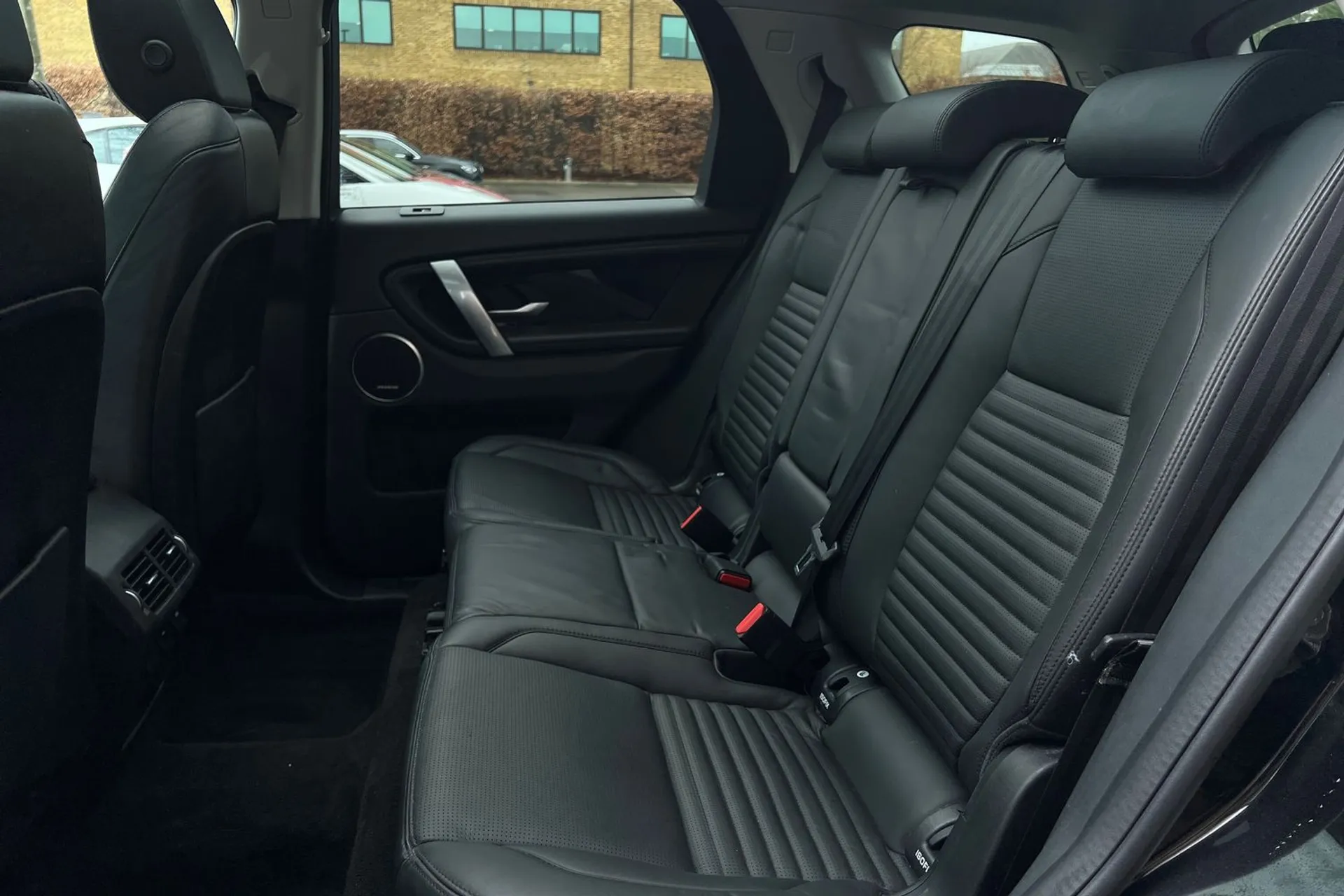 LAND ROVER DISCOVERY SPORT thumbnail image number 48