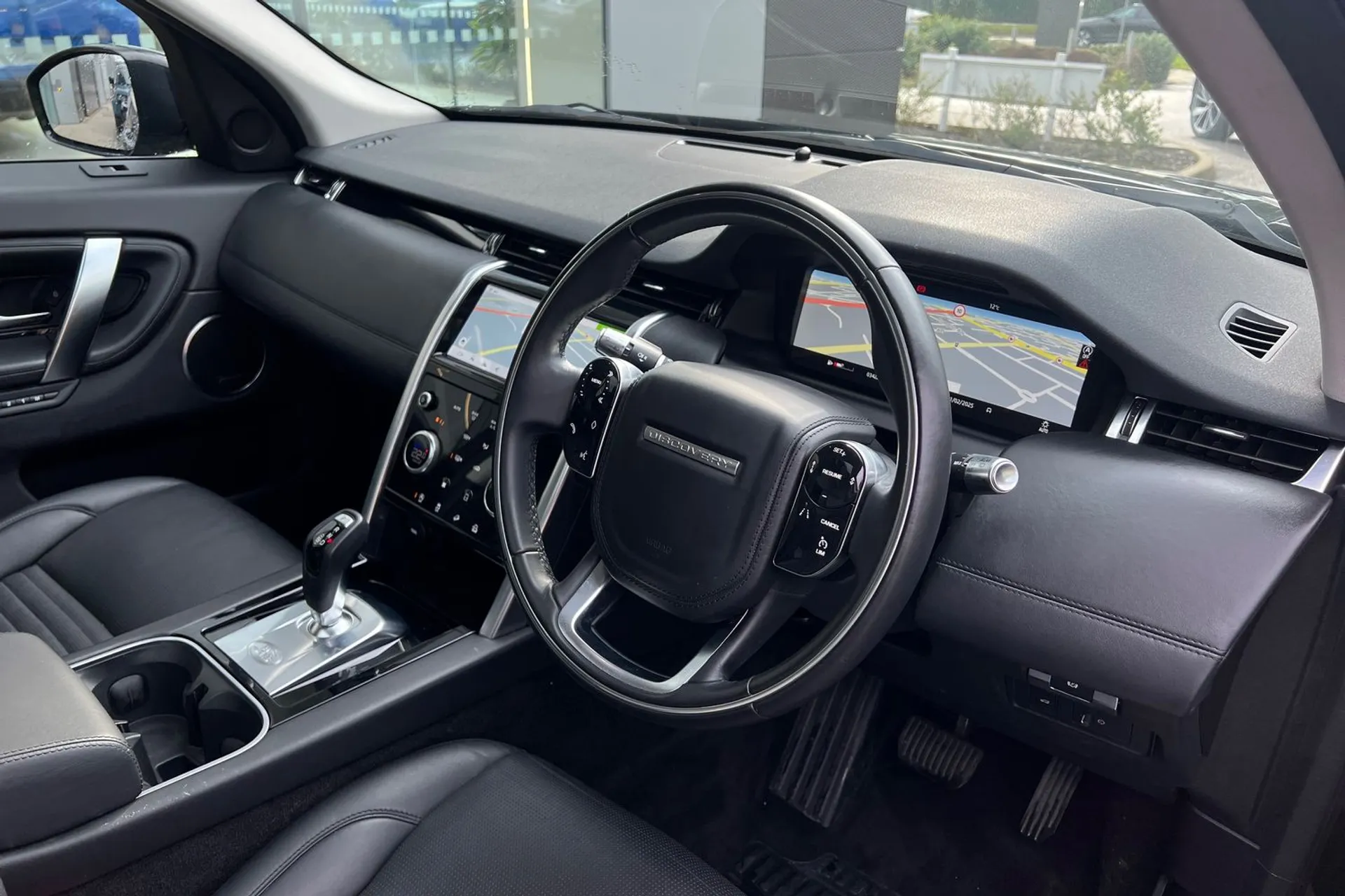LAND ROVER DISCOVERY SPORT thumbnail image number 45