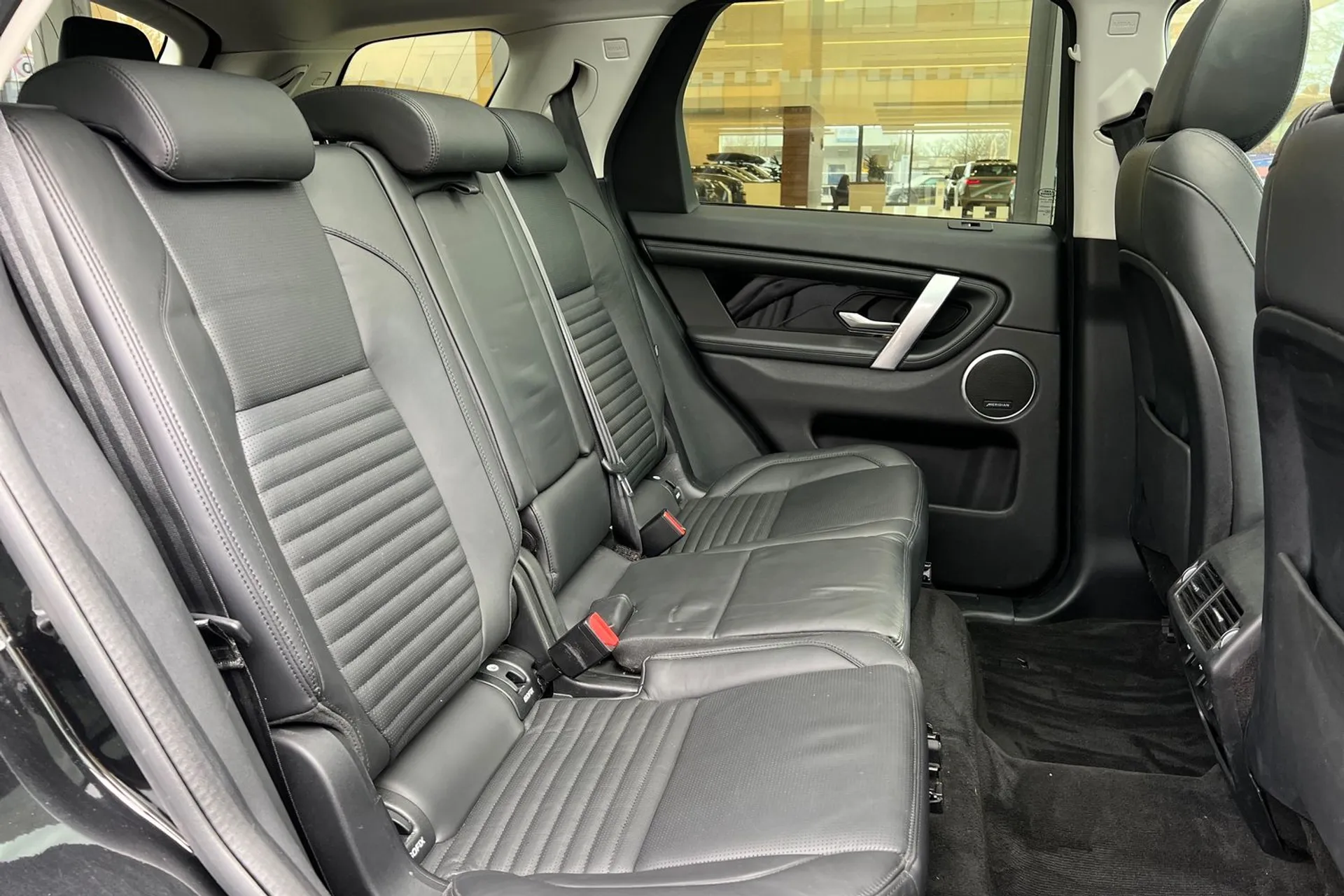 LAND ROVER DISCOVERY SPORT thumbnail image number 38