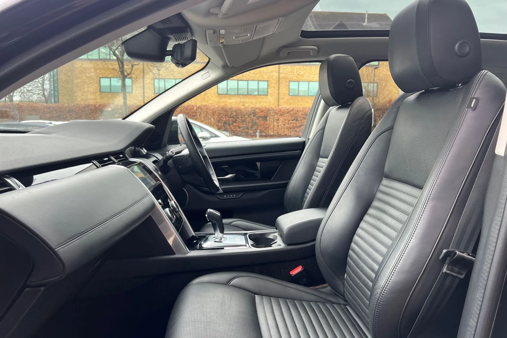LAND ROVER DISCOVERY SPORT thumbnail image number 47