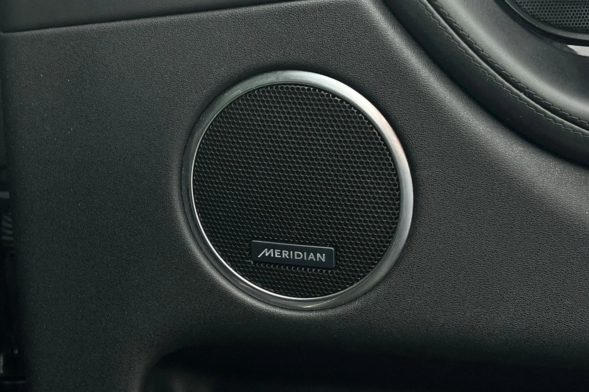 LAND ROVER DISCOVERY SPORT thumbnail image number 55