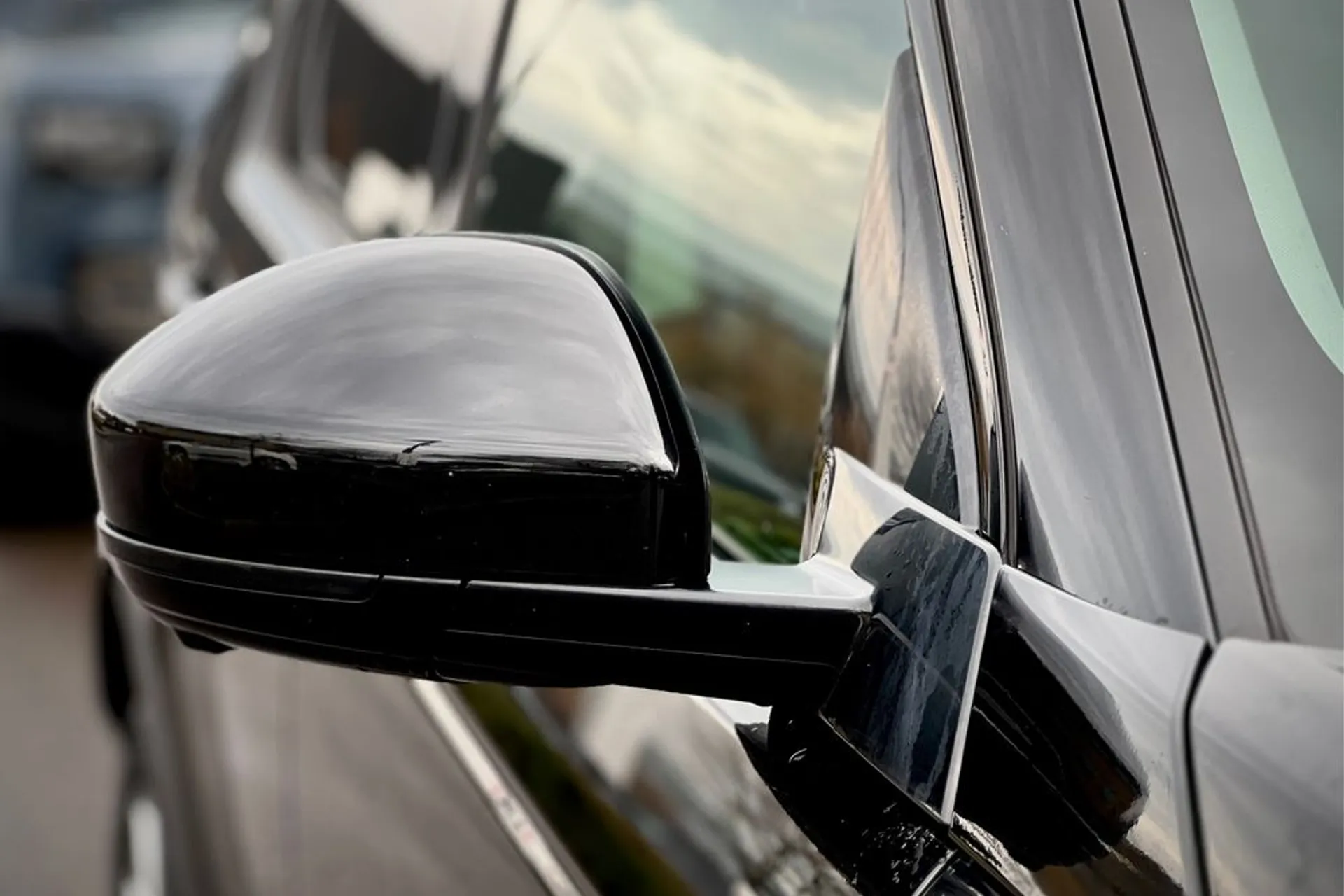 LAND ROVER DISCOVERY SPORT thumbnail image number 16