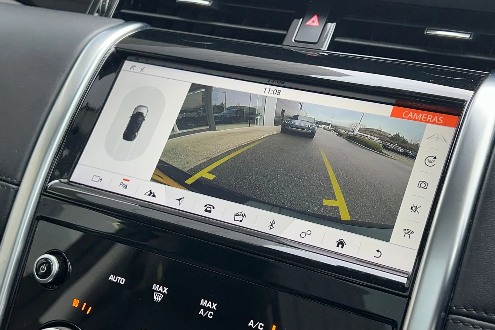 LAND ROVER DISCOVERY SPORT thumbnail image number 5
