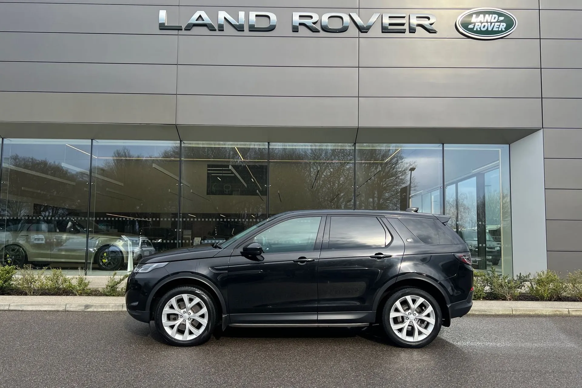 LAND ROVER DISCOVERY SPORT thumbnail image number 7