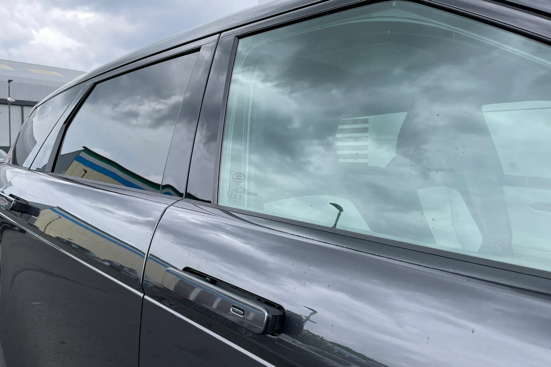 LAND ROVER RANGE ROVER EVOQUE thumbnail image number 21