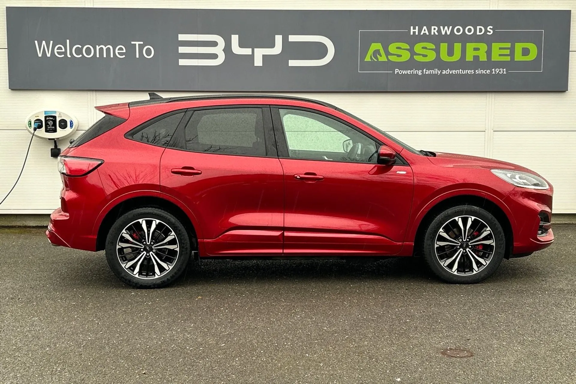 FORD KUGA thumbnail image number 2