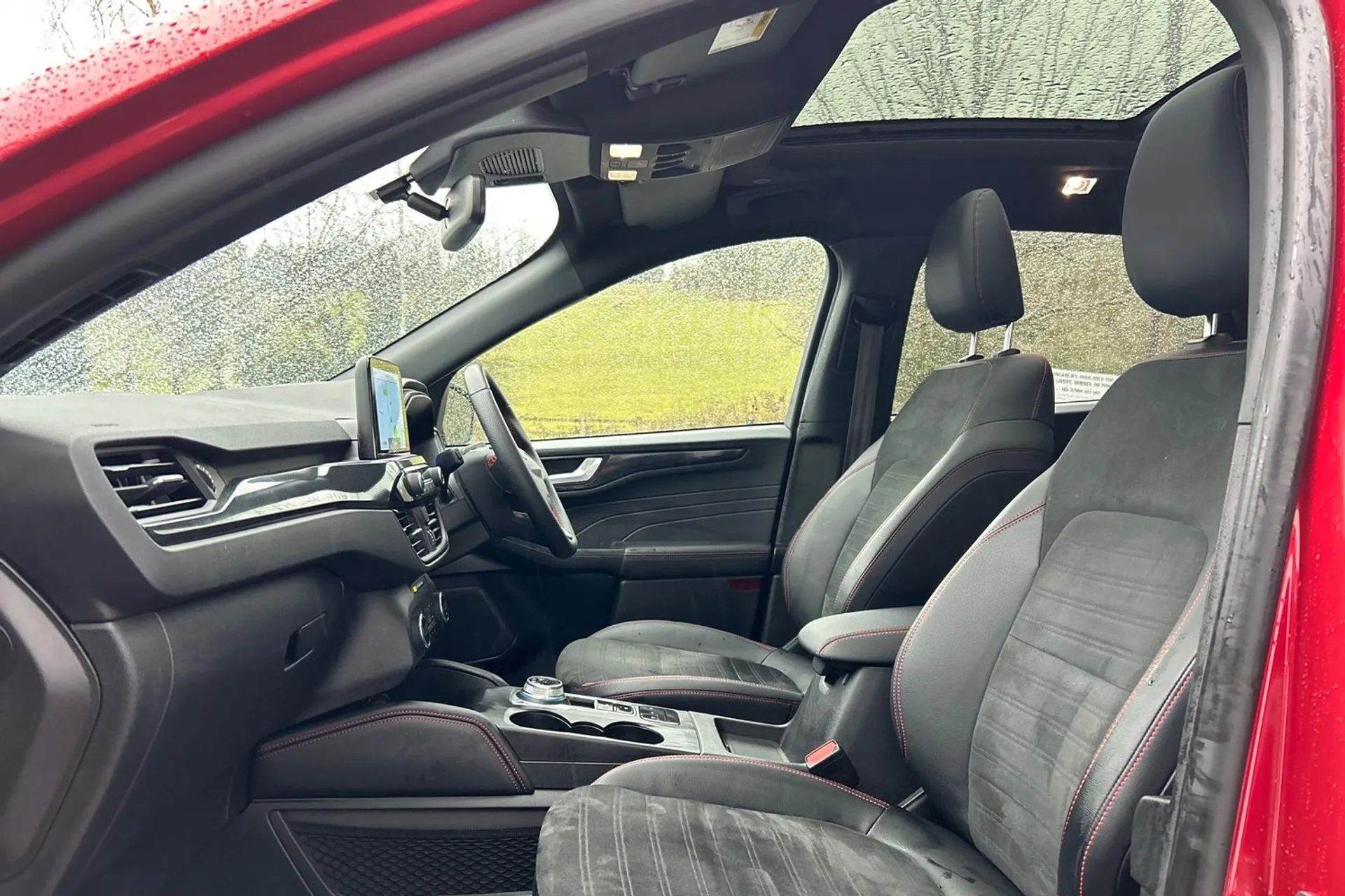 FORD KUGA thumbnail image number 10