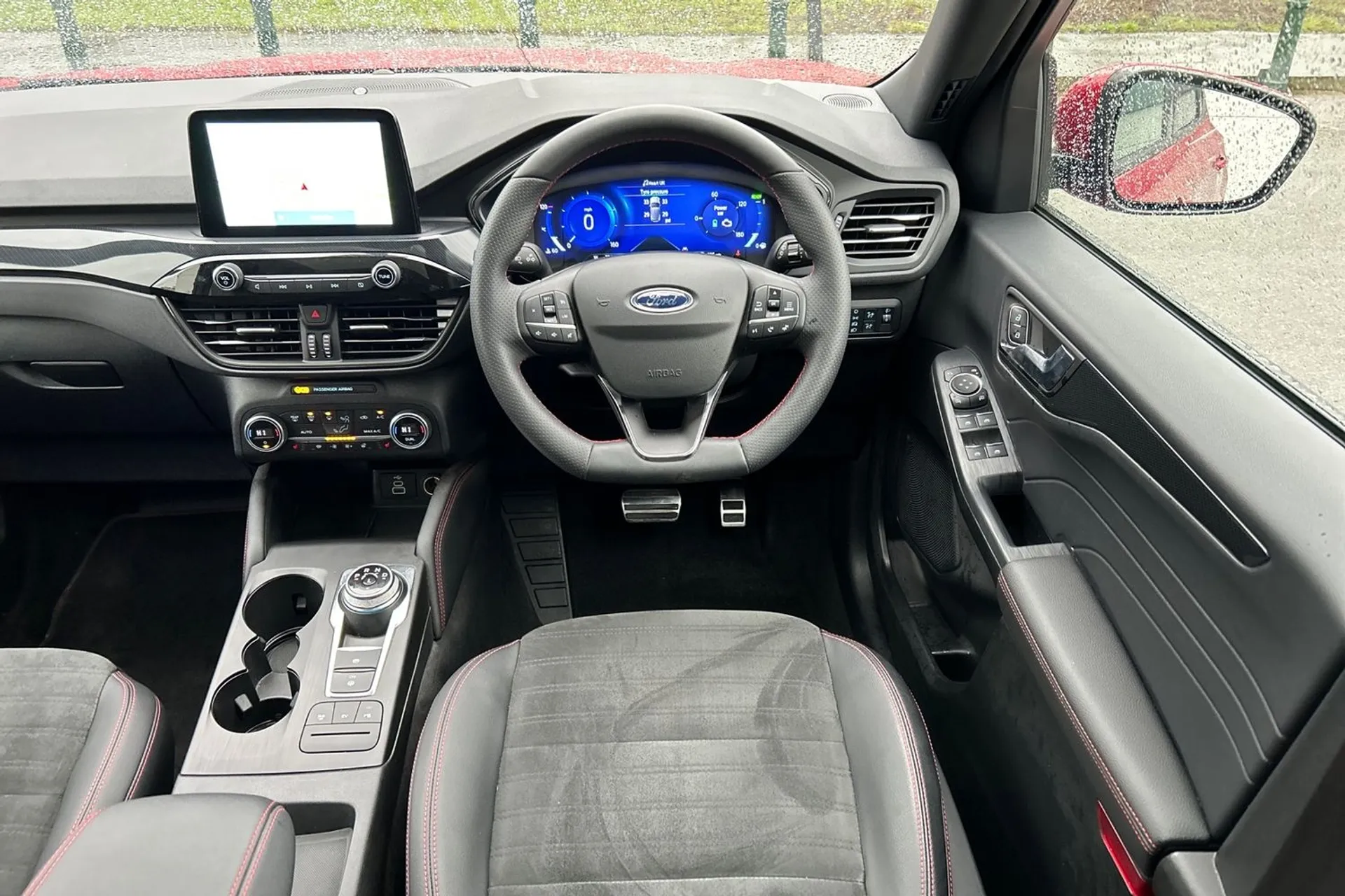 FORD KUGA thumbnail image number 40