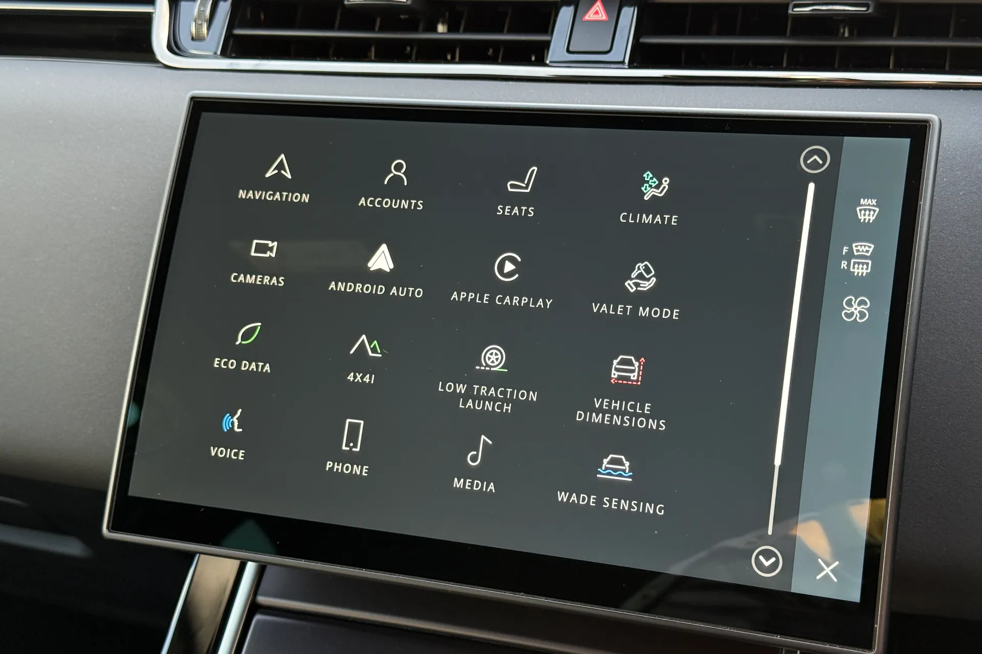 LAND ROVER RANGE ROVER EVOQUE thumbnail image number 29