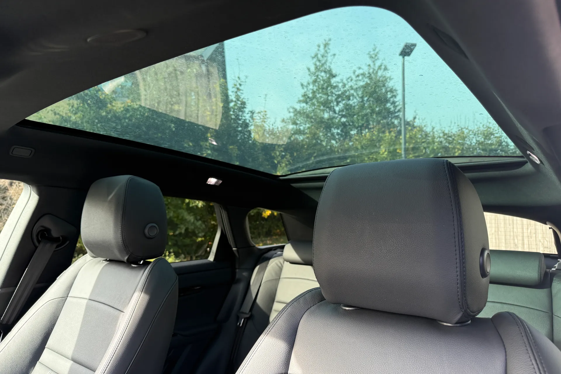 LAND ROVER RANGE ROVER EVOQUE thumbnail image number 5