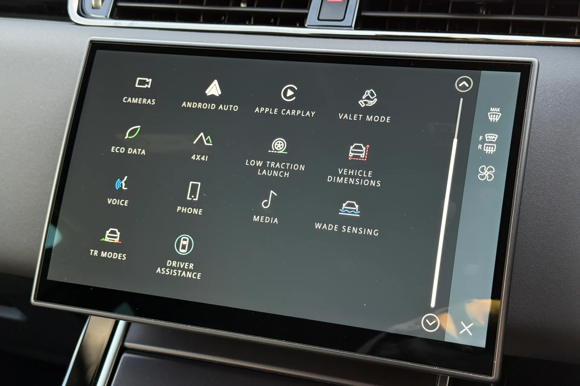 LAND ROVER RANGE ROVER EVOQUE thumbnail image number 30