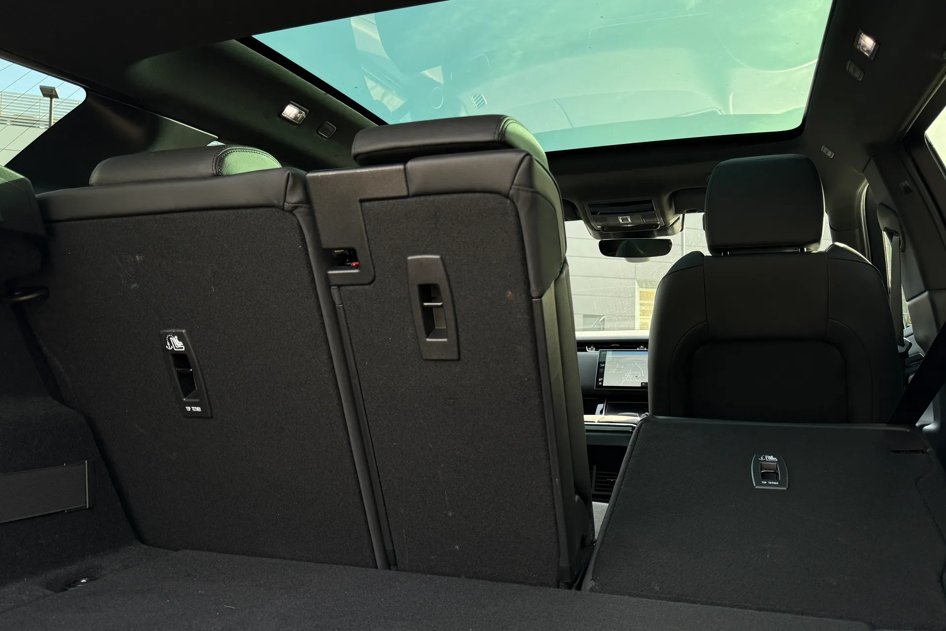 LAND ROVER RANGE ROVER EVOQUE thumbnail image number 35